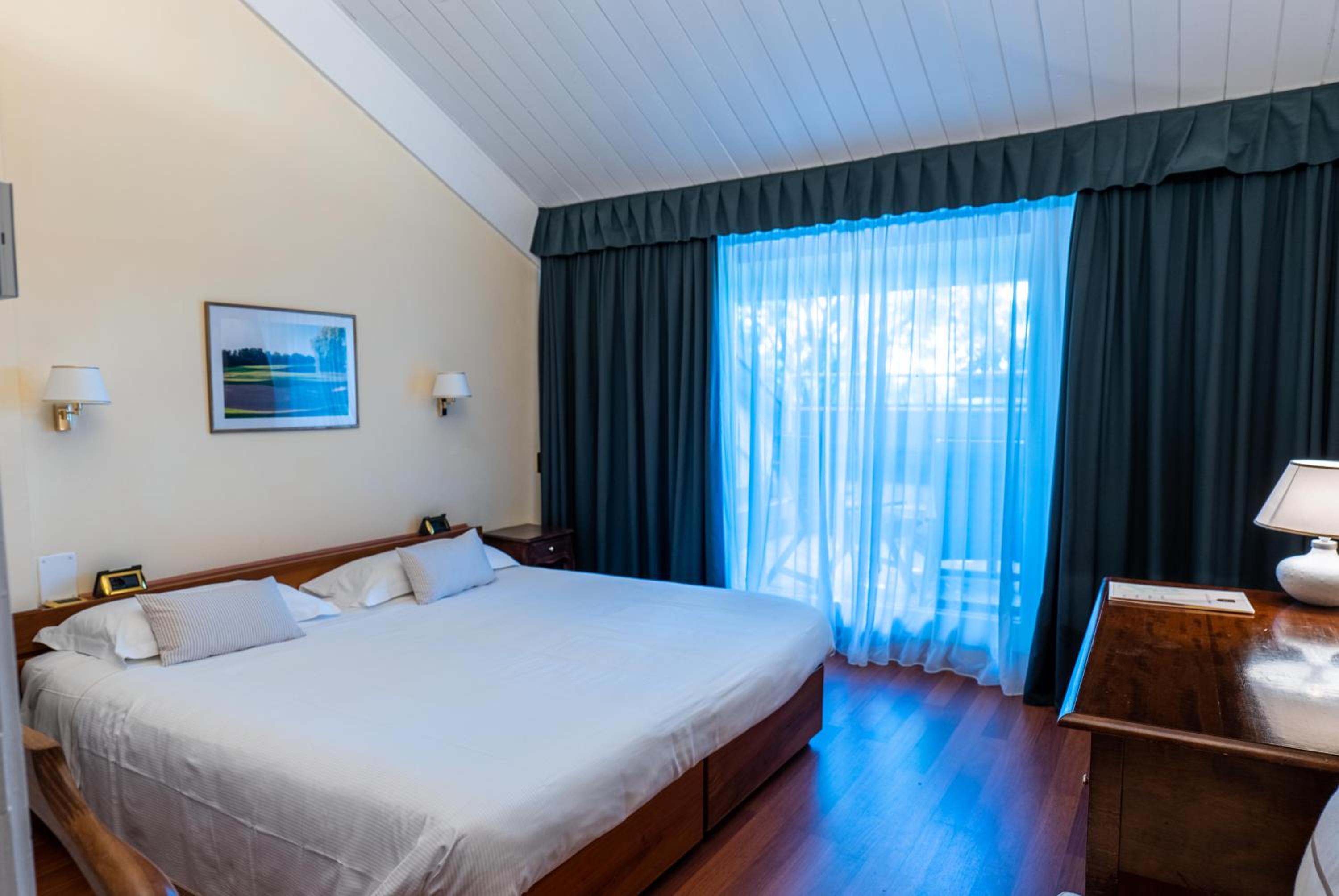 Double or Twin Room with Balcony