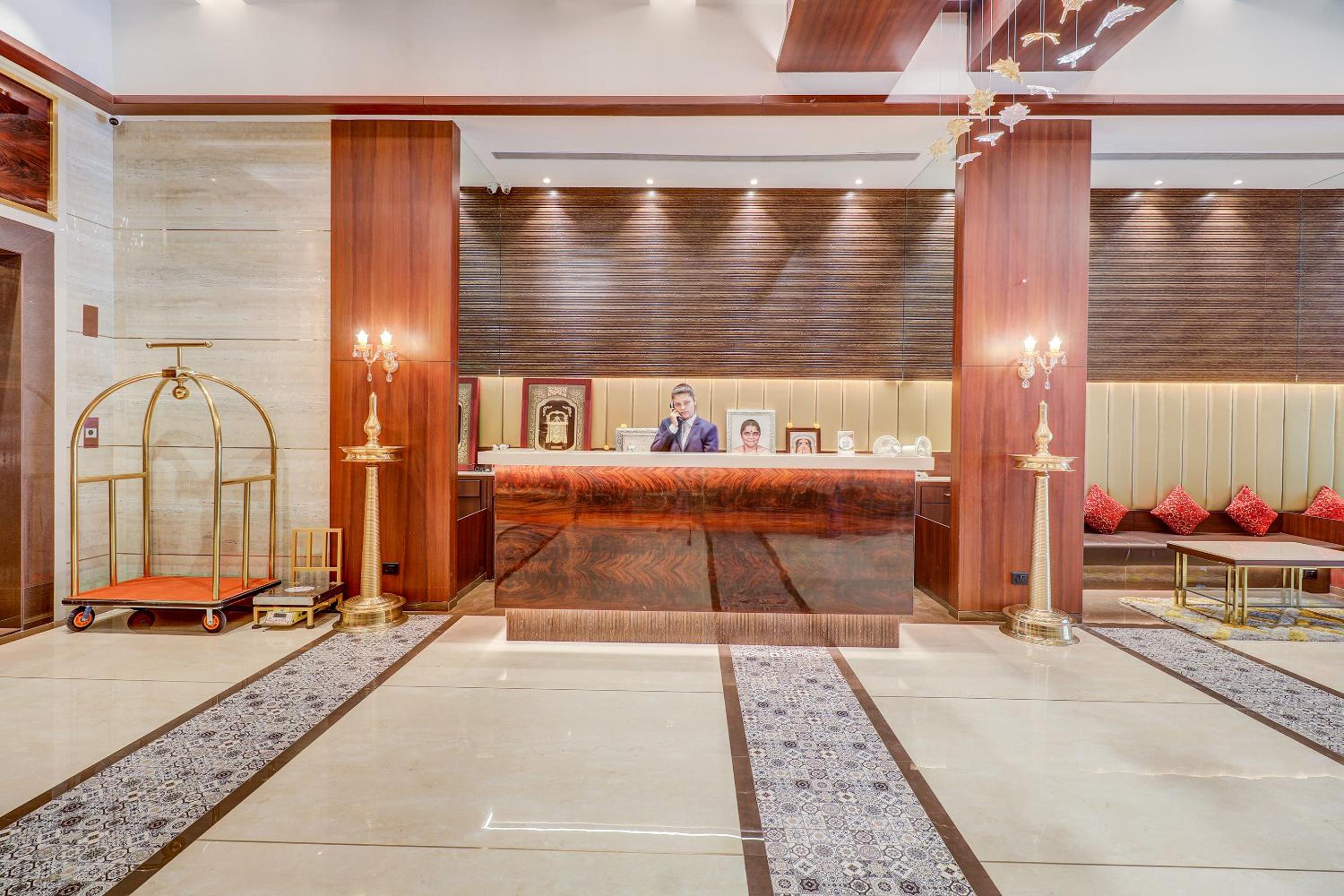 Superior Double or Twin Room - Photo 29