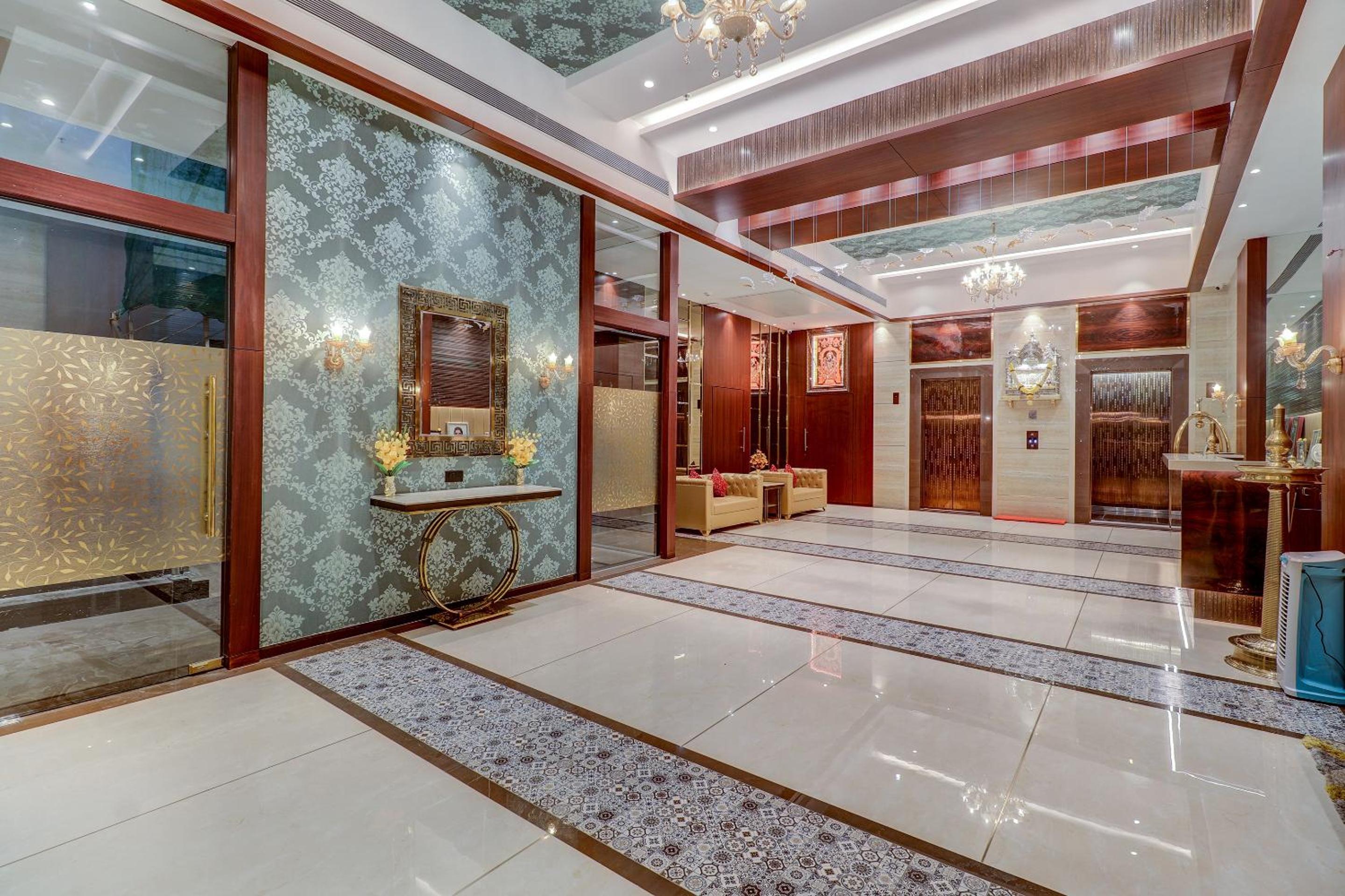 Superior Double or Twin Room - Photo 22