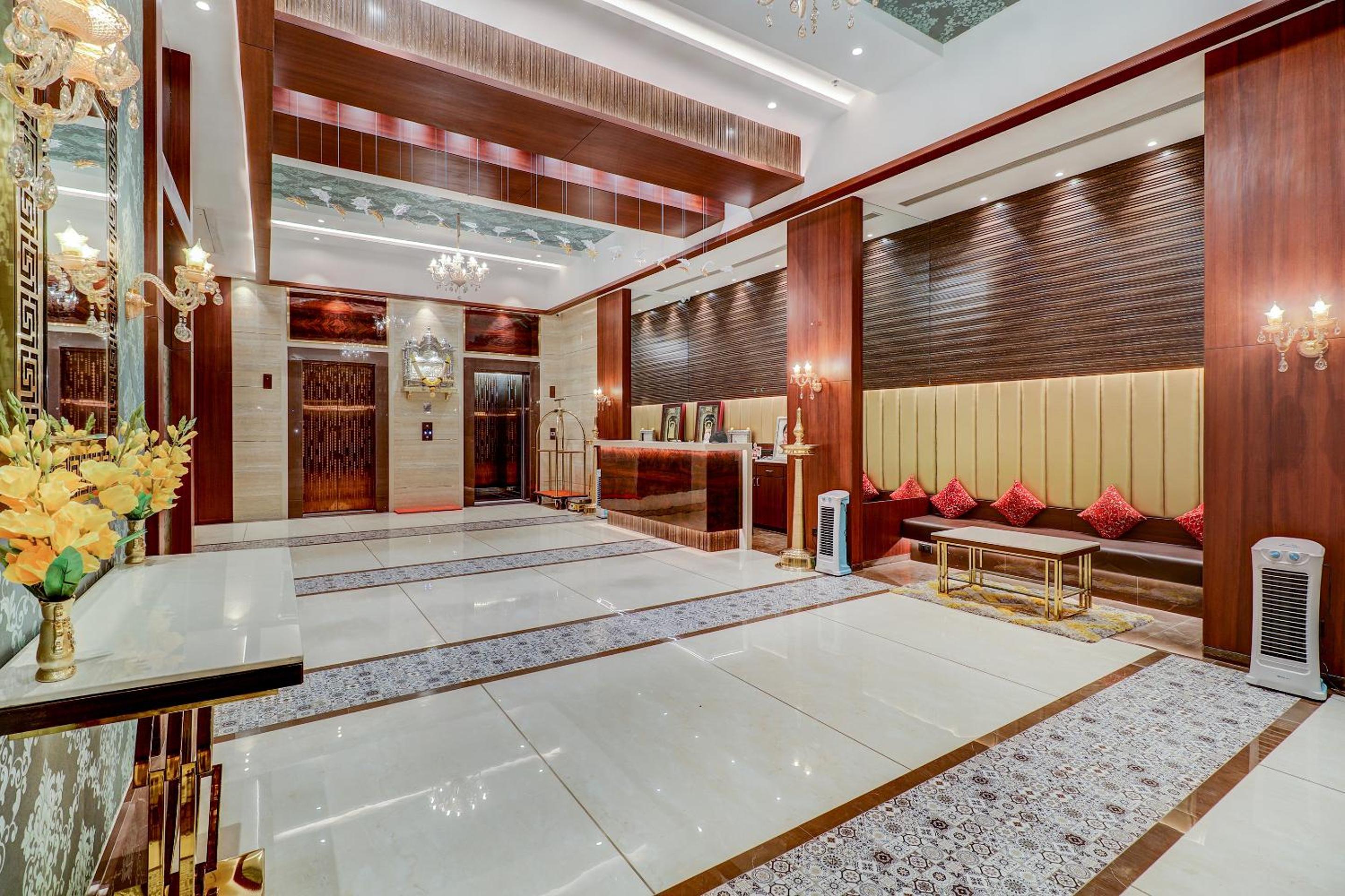 Superior Double or Twin Room - Photo 17
