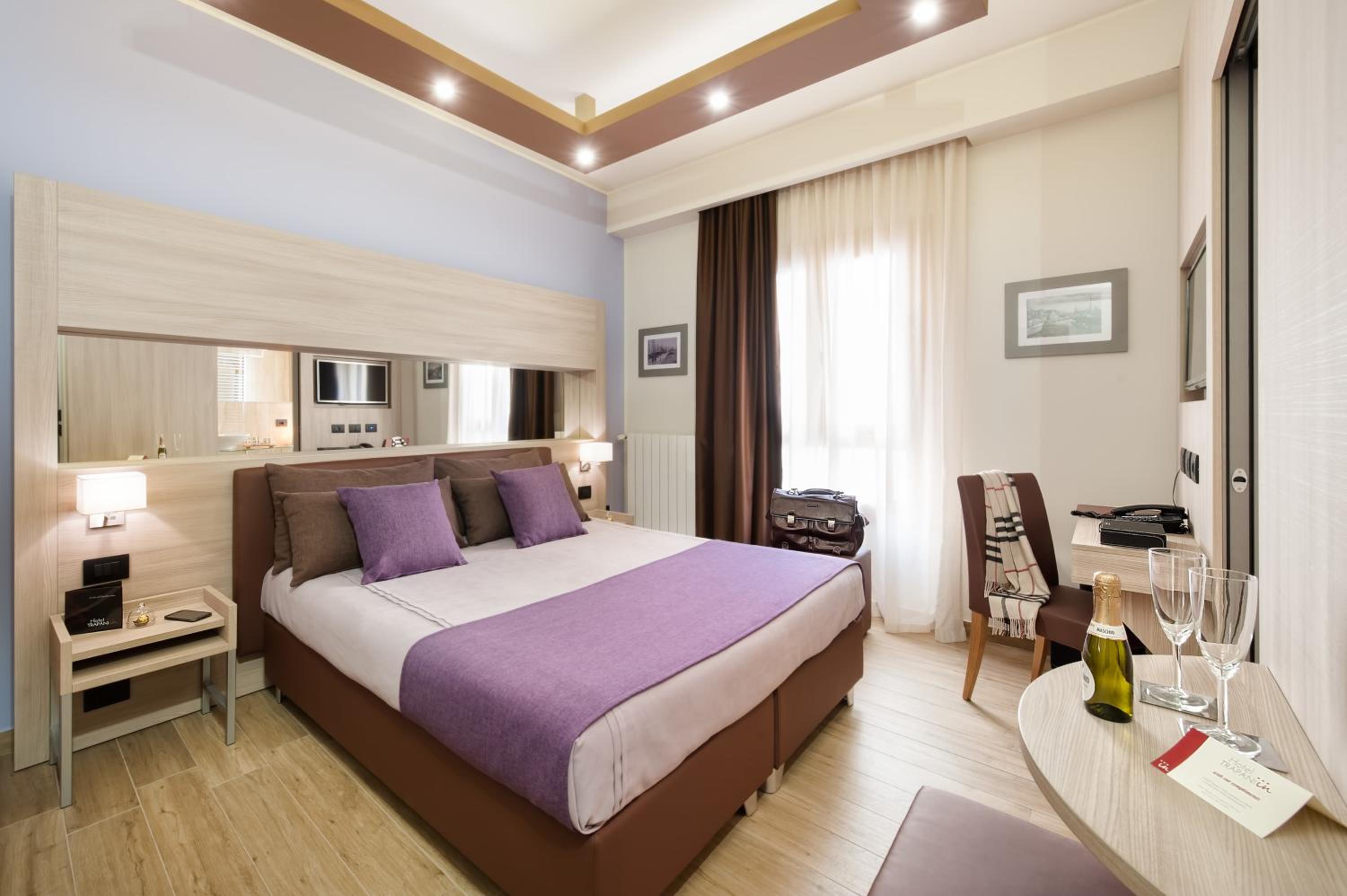 Deluxe Double Room - Photo 4