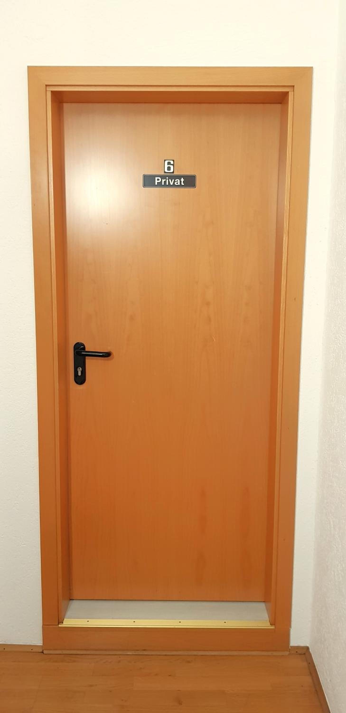 Single Room with Bathroom photo 3