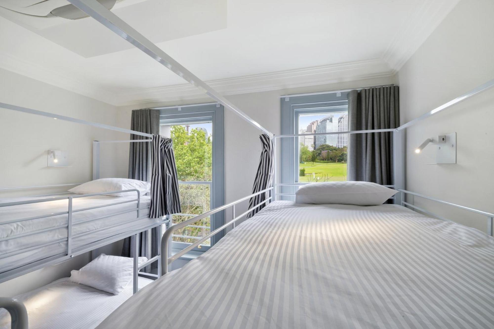 Bed in 6-Bed Female Dormitory Room photo 2