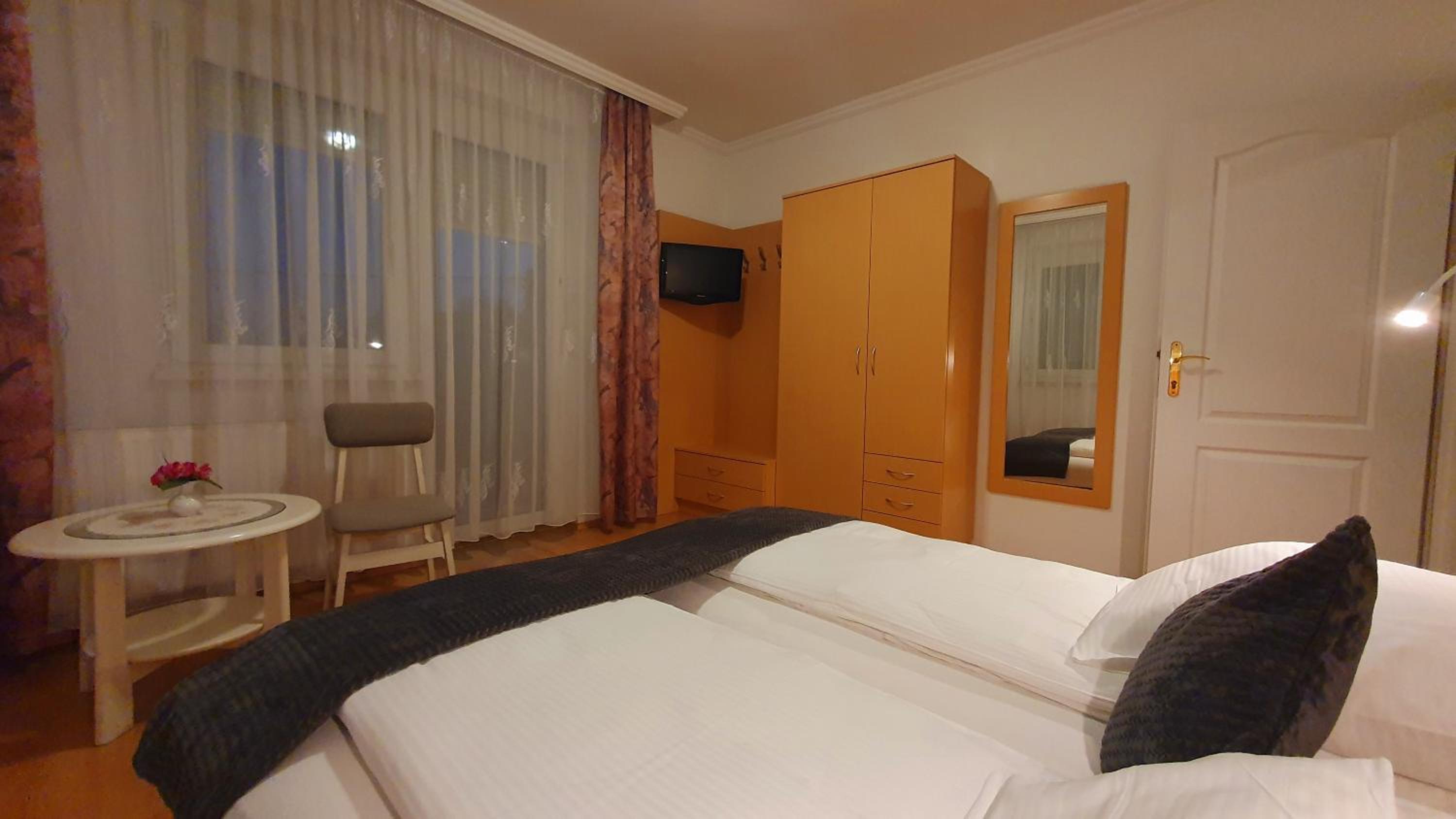 Family Suite photo 2