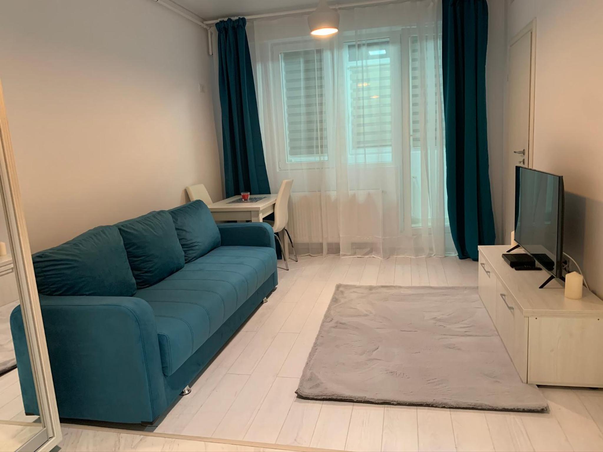 One-Bedroom Apartment photo 1