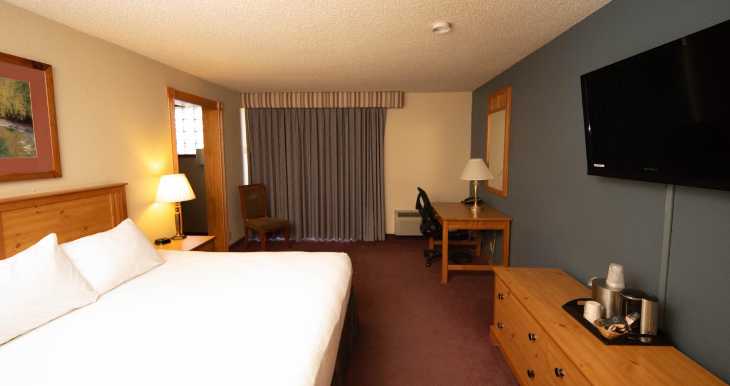 Standard King Room - Non Smoking - Photo 3