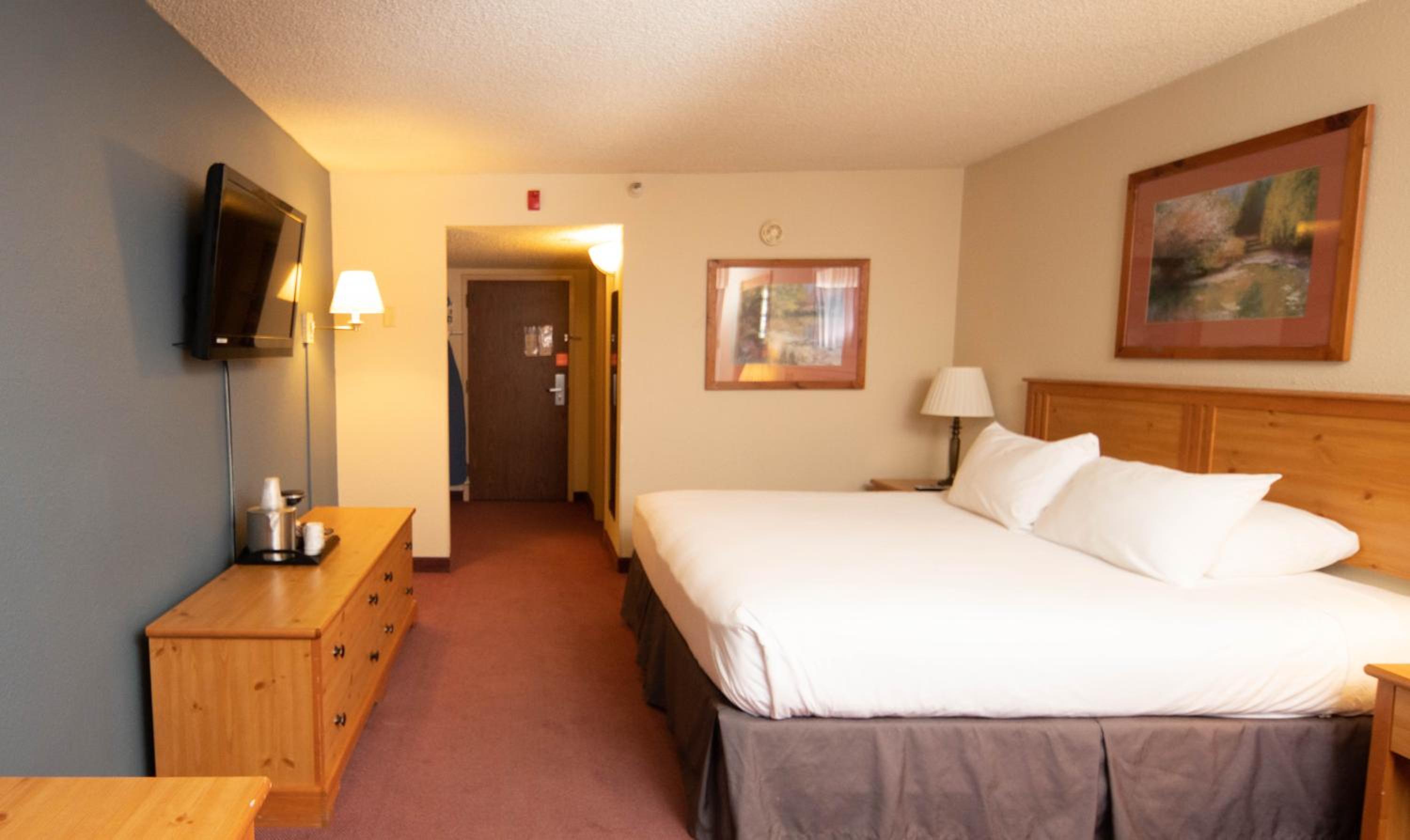 Standard King Room - Non Smoking - Photo 4