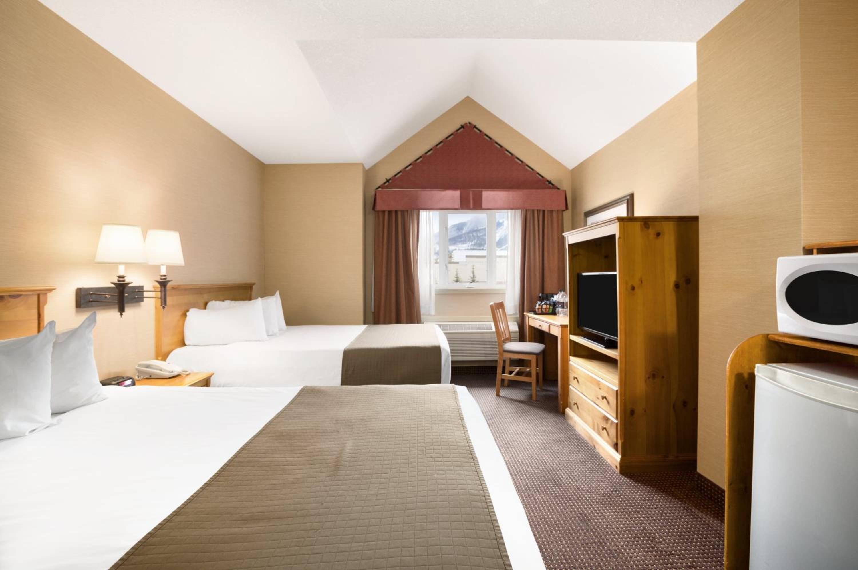 Double Room with Two Double Beds - Photo 1