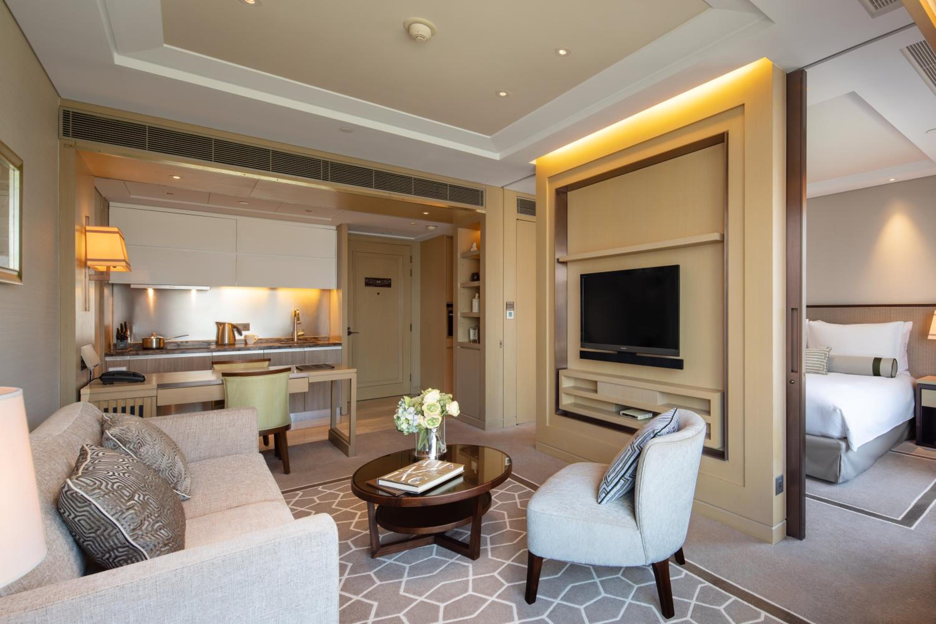 One-Bedroom Suite photo 3