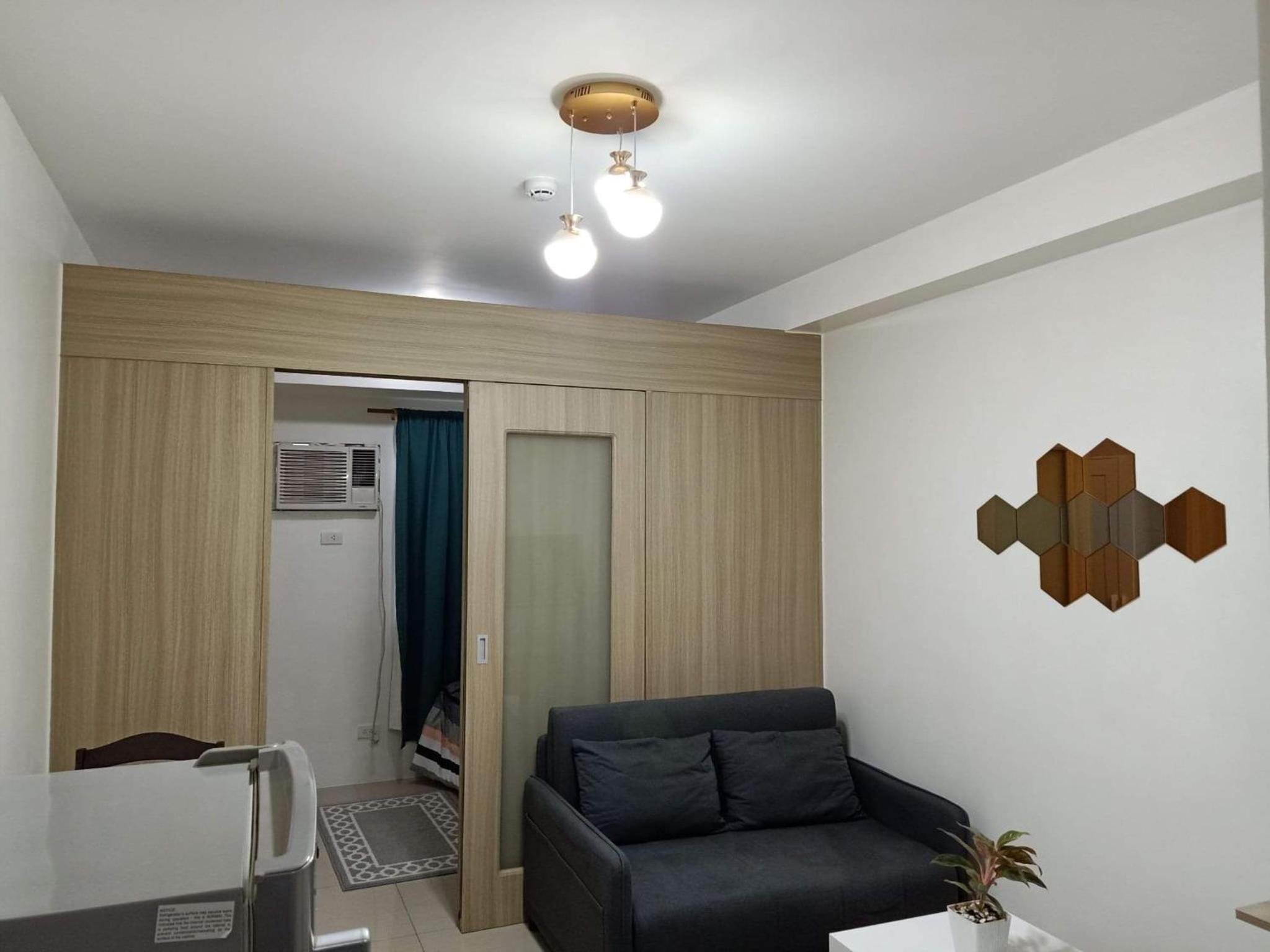 One-Bedroom Apartment - Photo 4