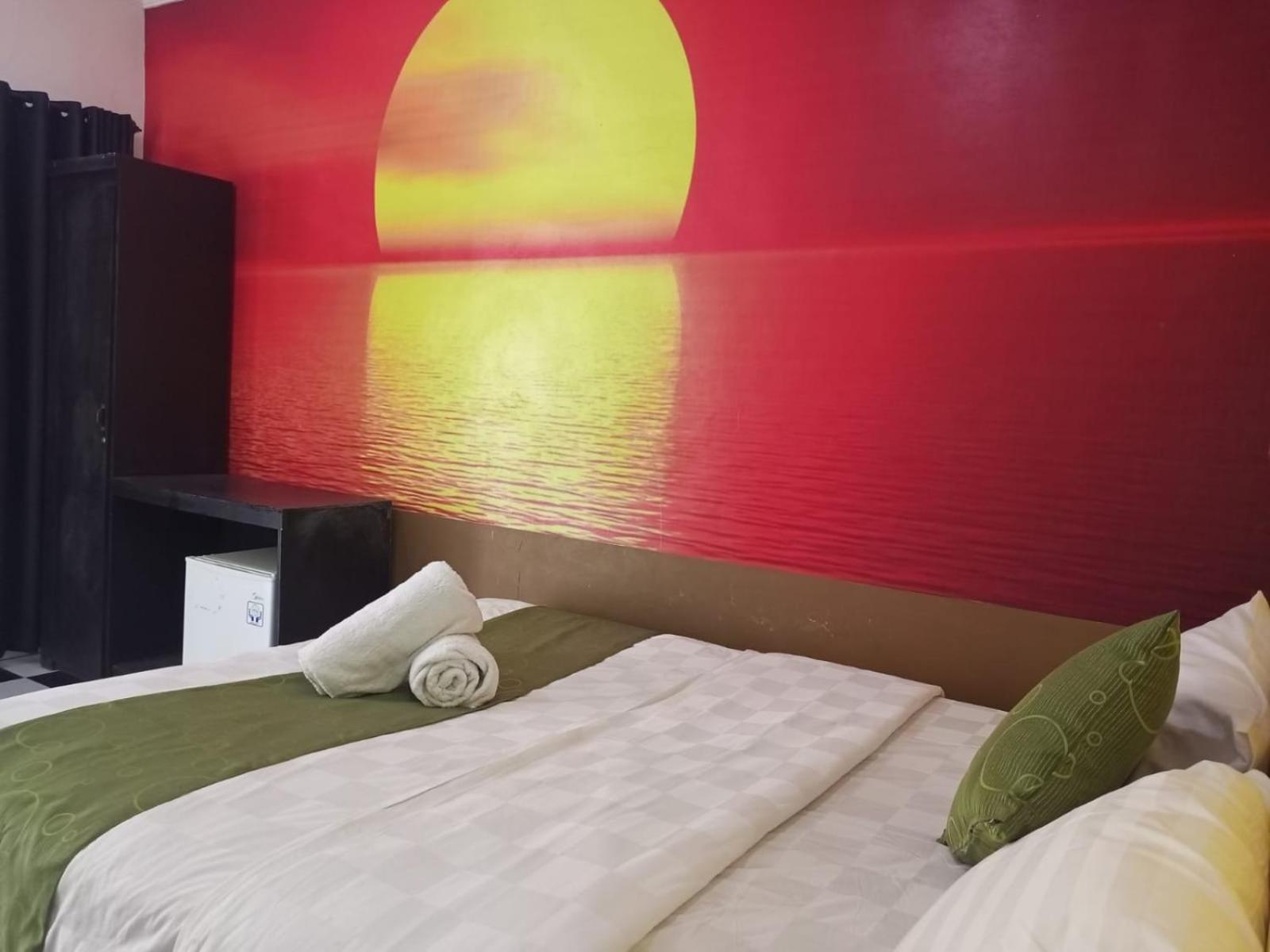 Double Room with Private Bathroom - Photo 1