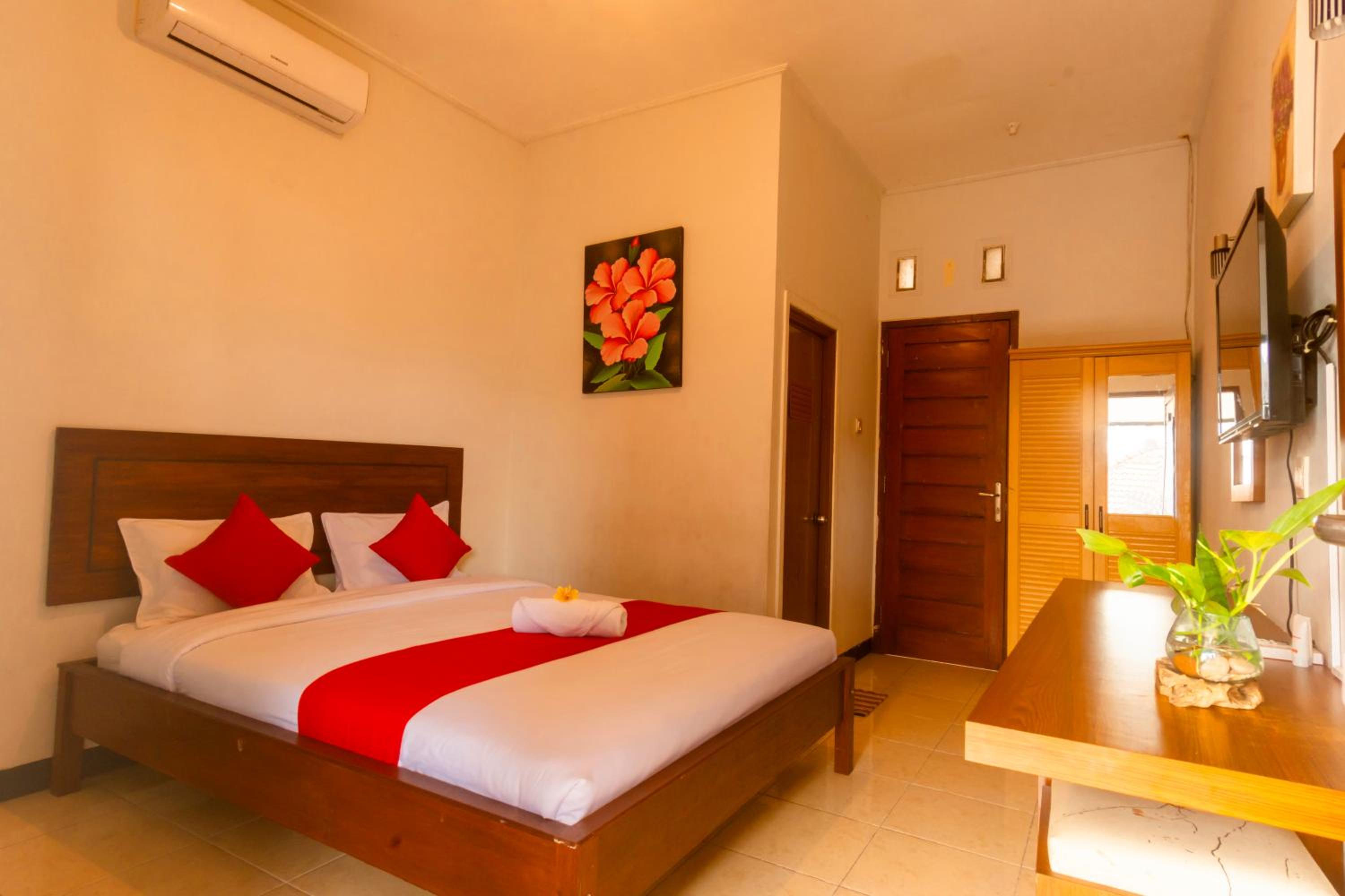 Standard Double Room - Photo 9