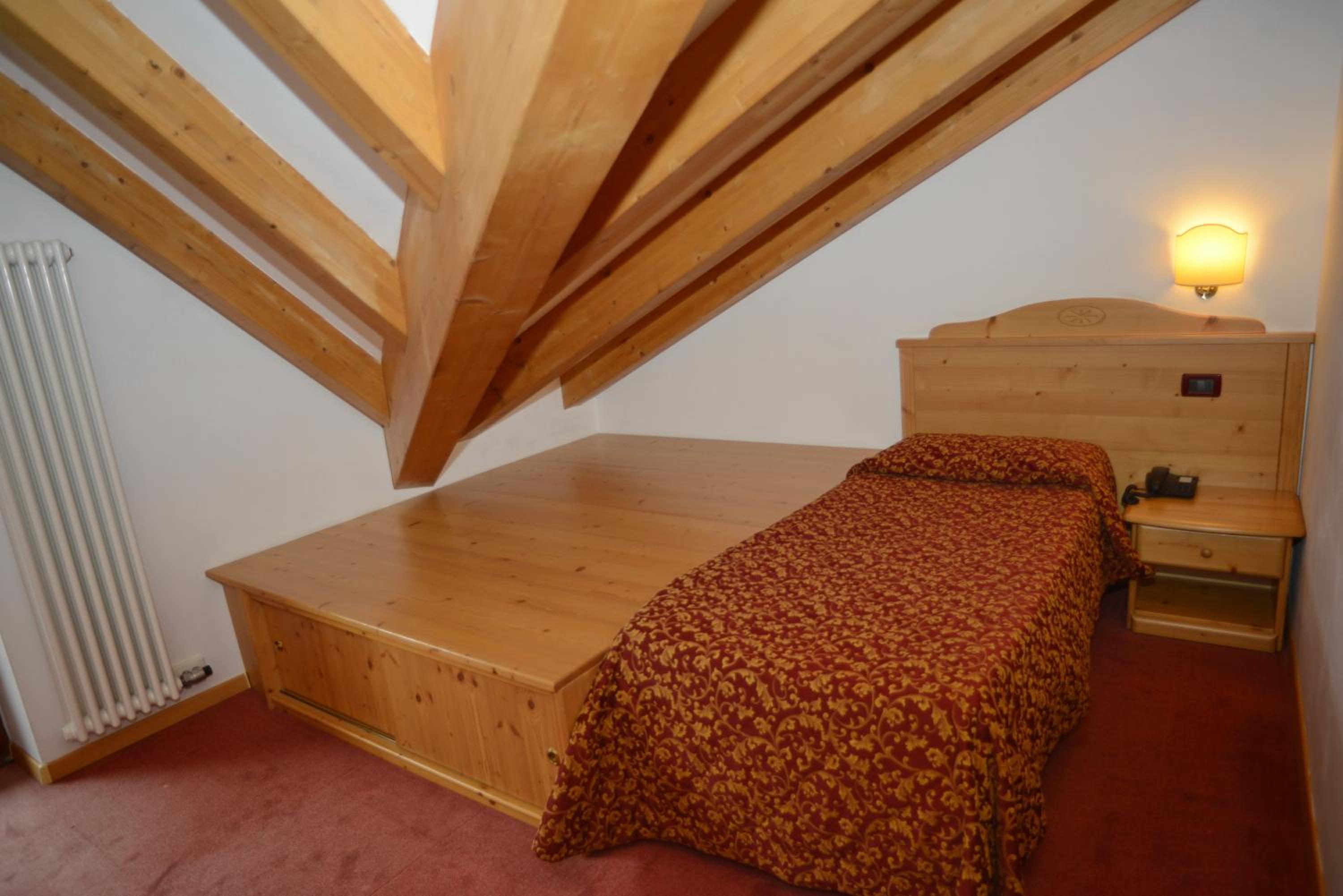  Single Room photo 3