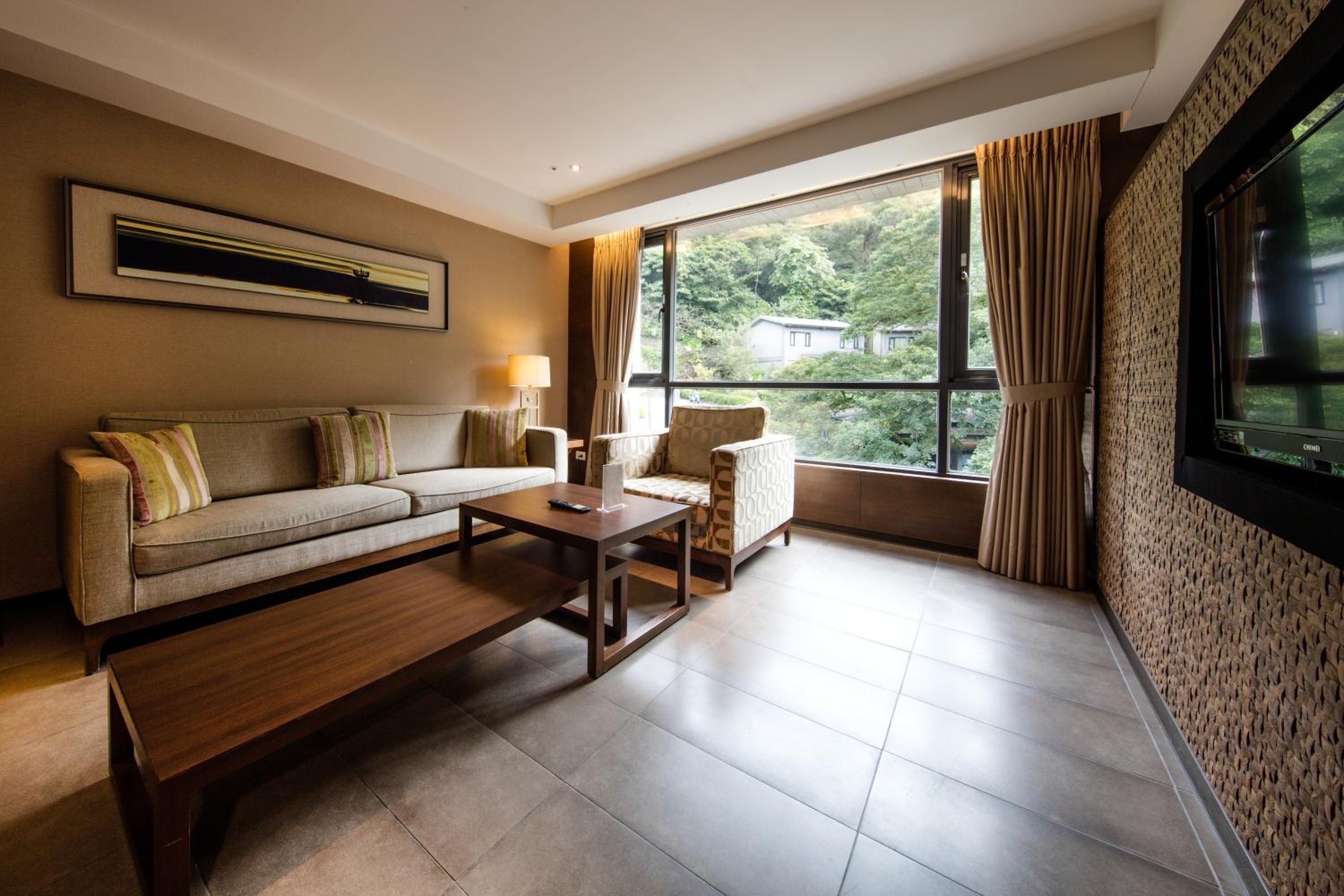 Superior Twin Suite with Garden View photo 3