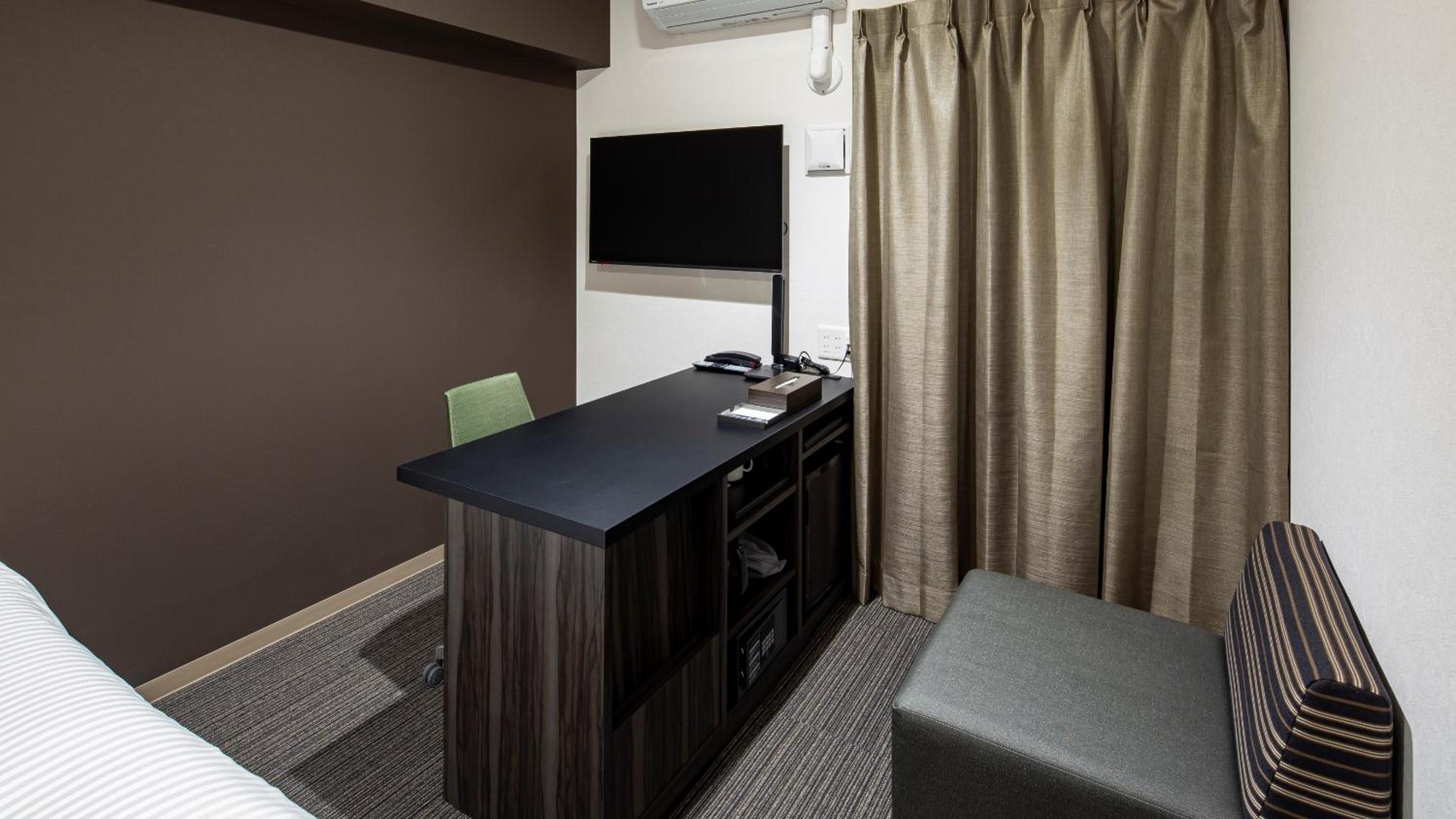 Business Double Room - Non-Smoking - Photo 12