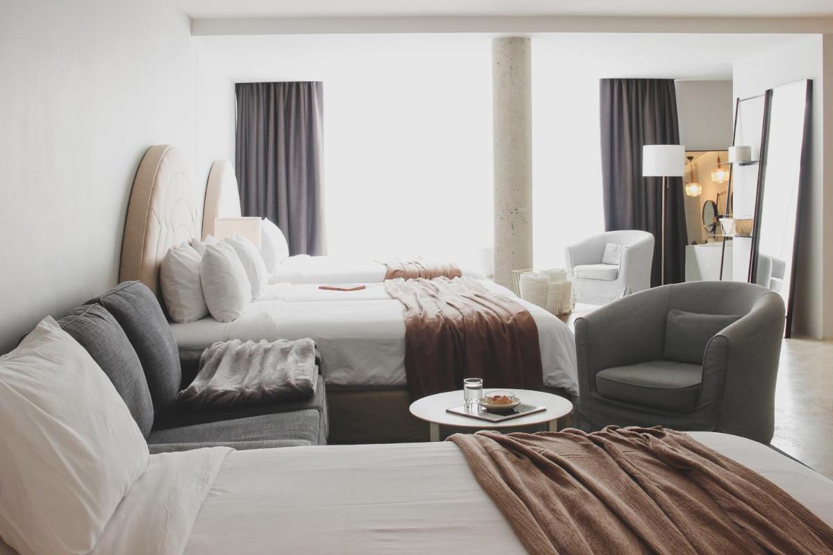 Superior Family Room