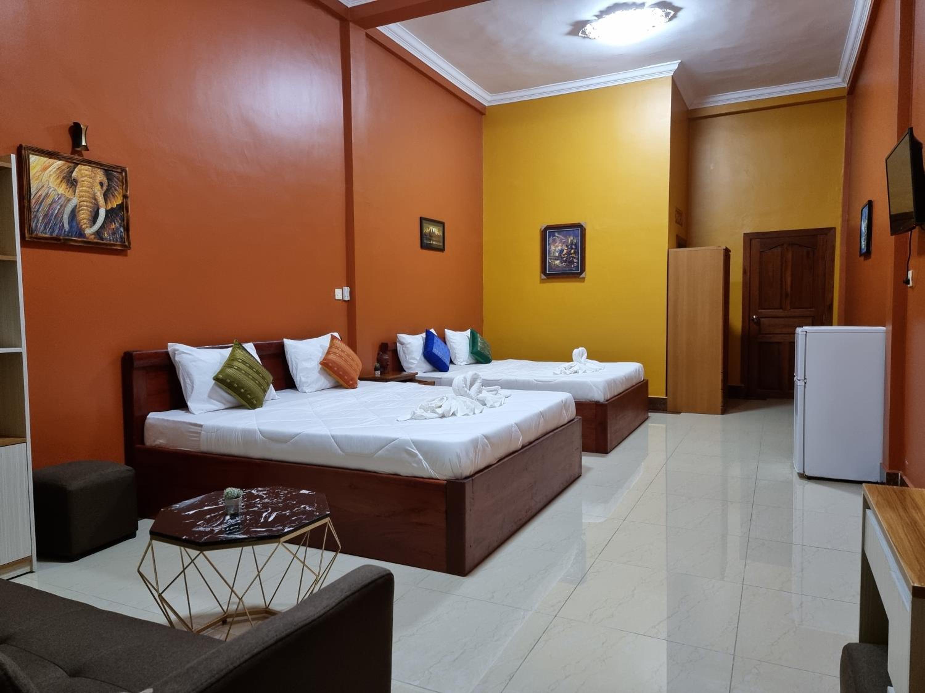 King Room with Balcony - Photo 46