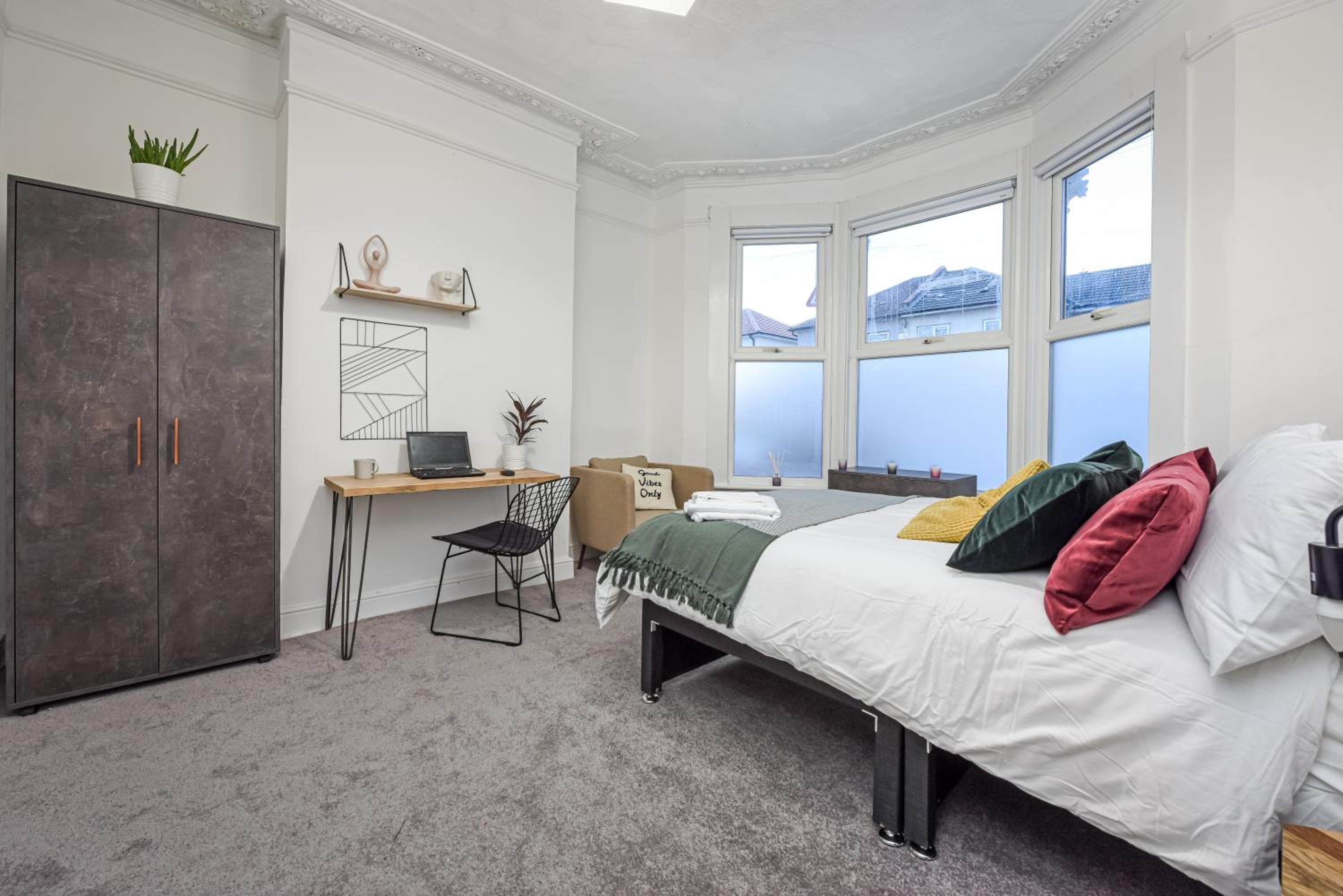 Double Room With Shared Bathroom