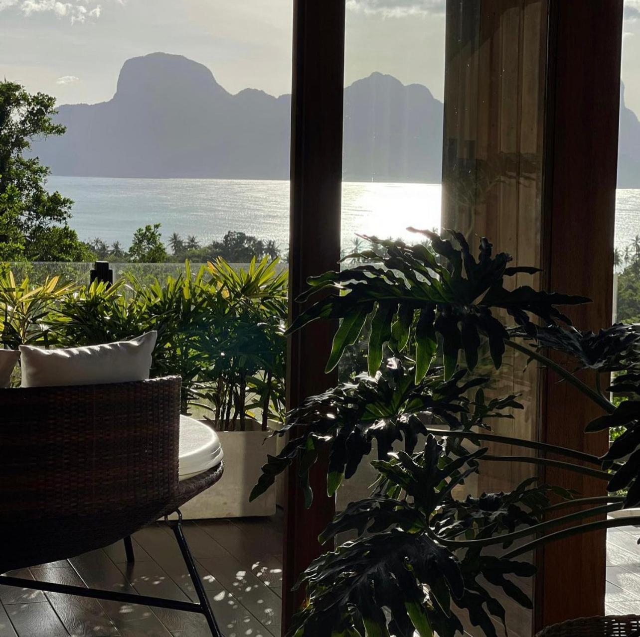Deluxe Bungalow with Sea View - Photo 5