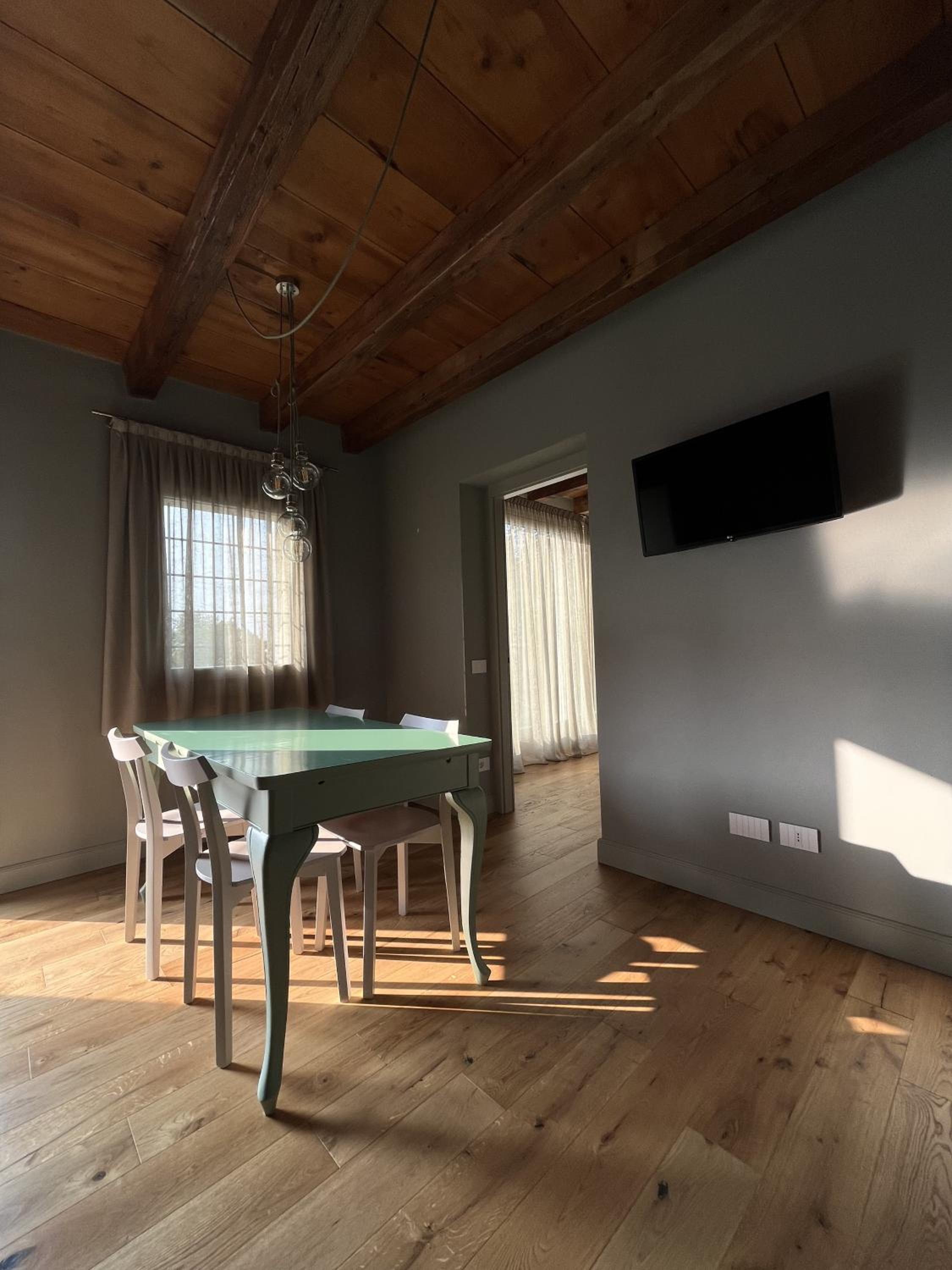 Family Room photo 2