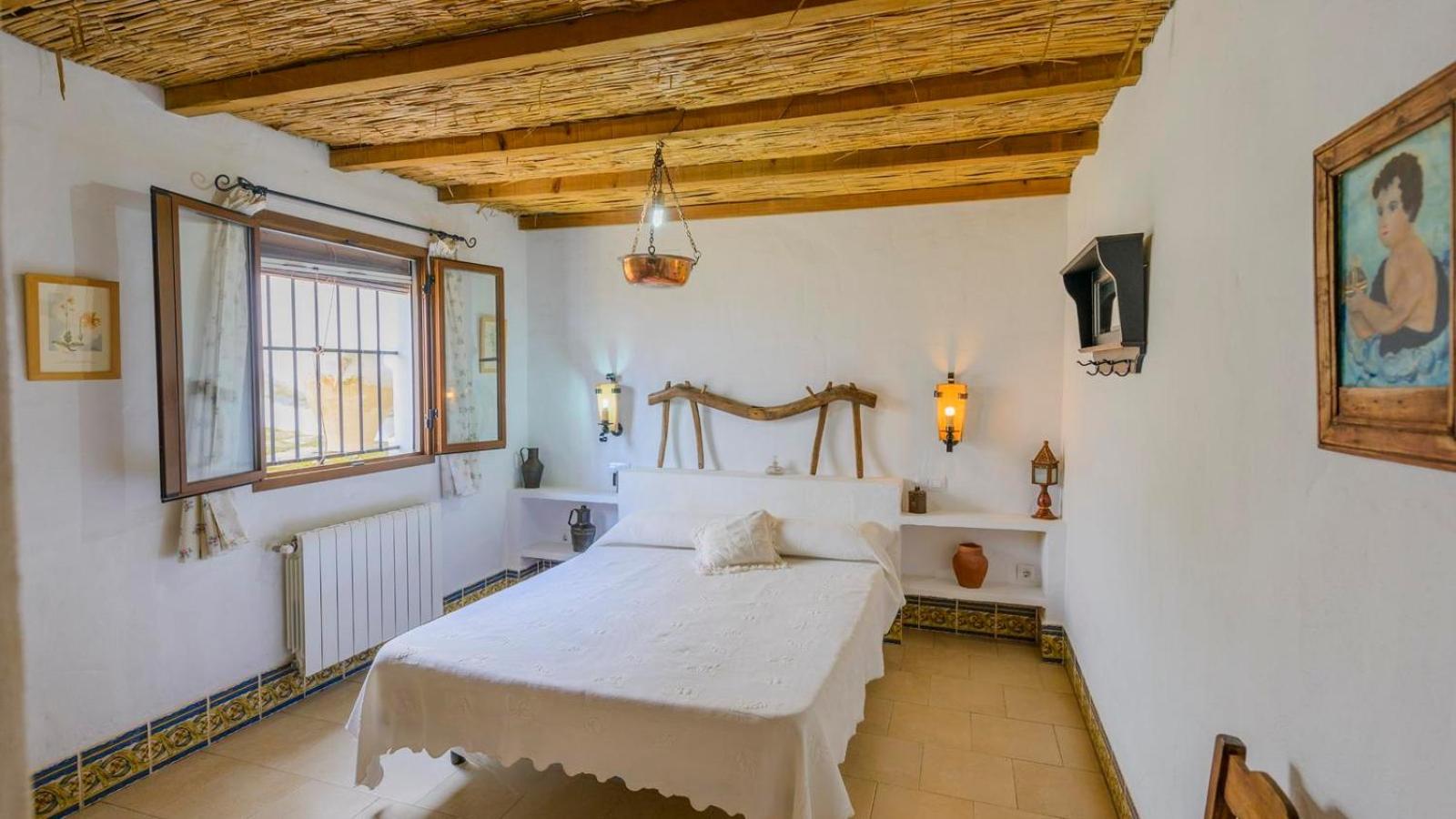 One-Bedroom House photo 2