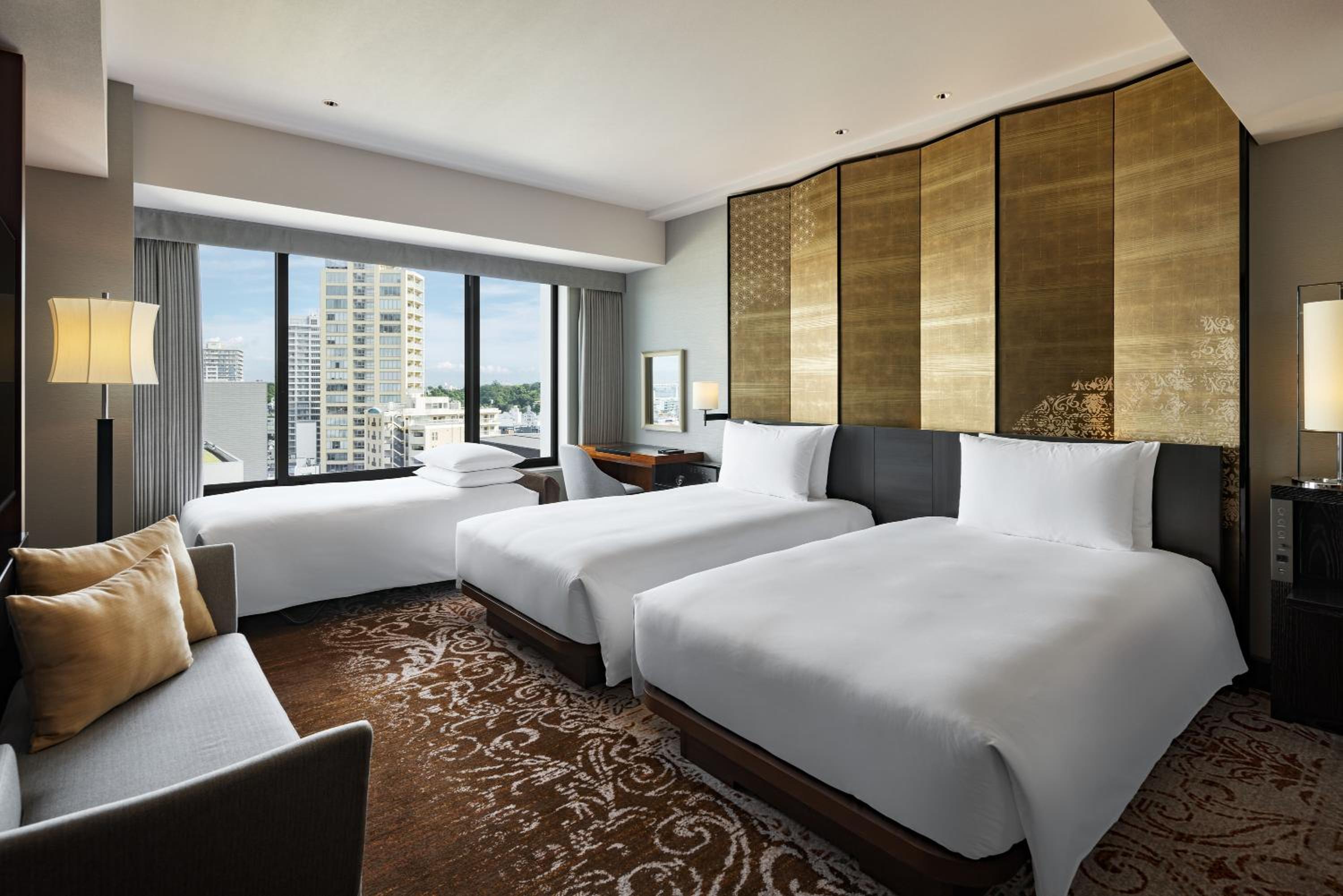 Deluxe Double Room with Two Single Beds and One Extra Bed - Photo 1