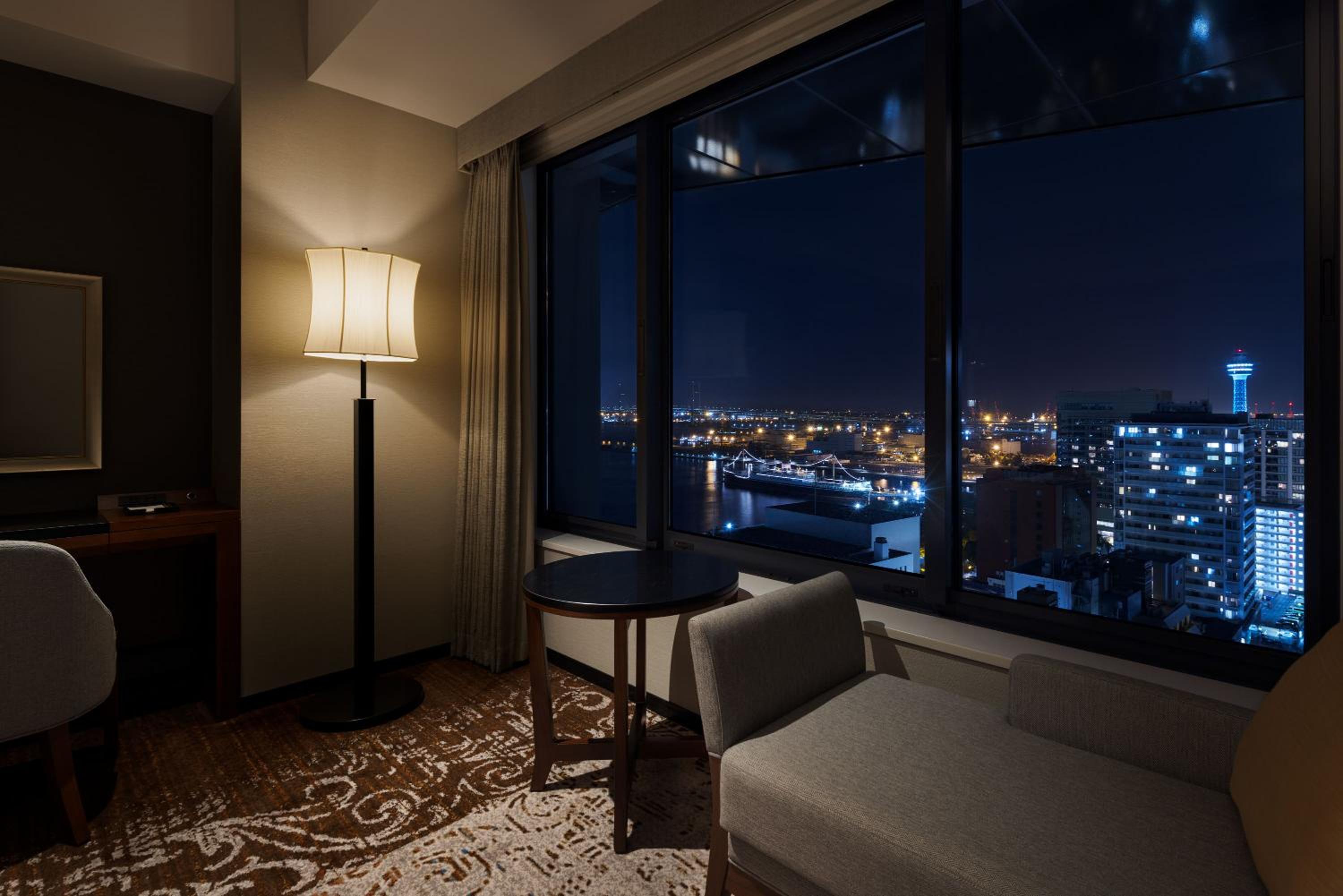 Twin Room with Two Twin Beds and Club Access - Photo 2