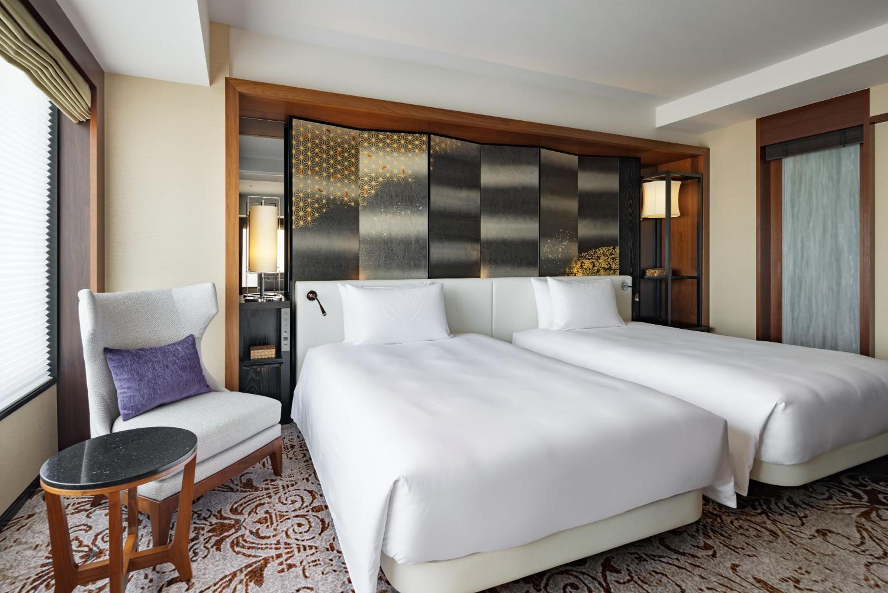 Premier Twin Suite