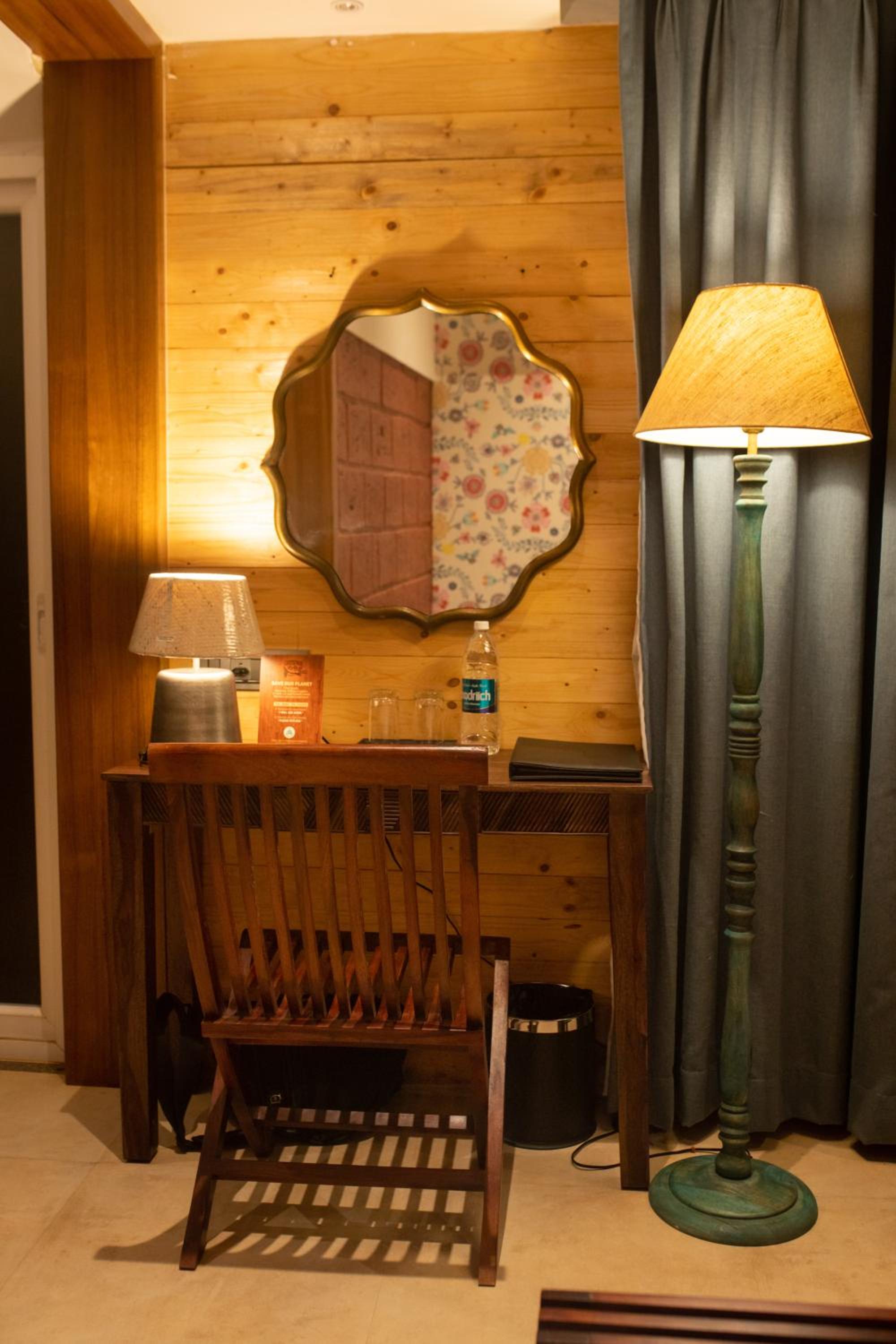 Deluxe Room - Photo 10