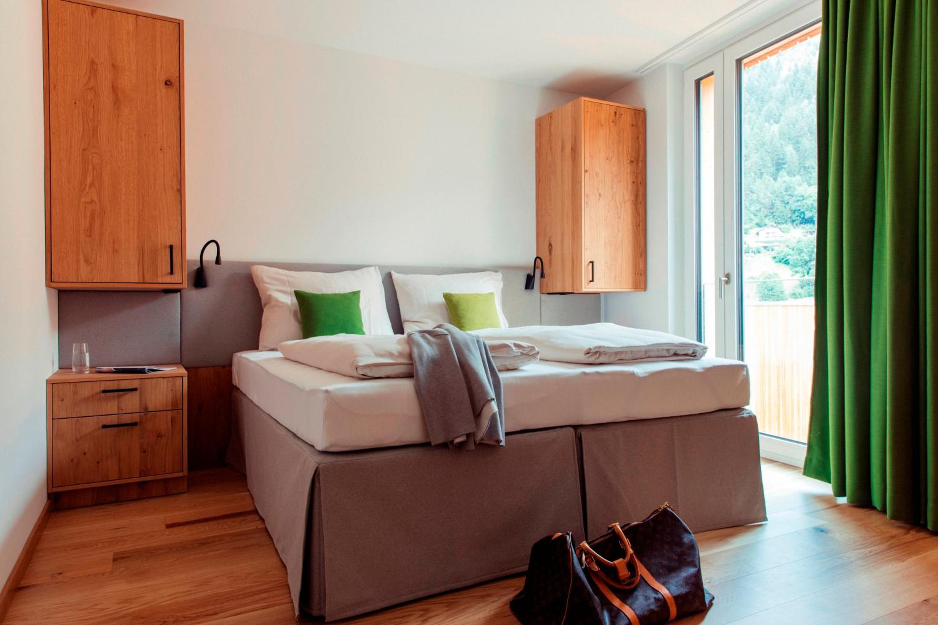 Premium One-Bedroom Apartment with Balcony or Terrace - Photo 1