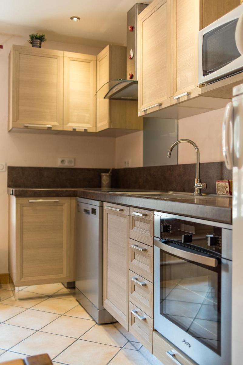 One-Bedroom Apartment - Photo 6