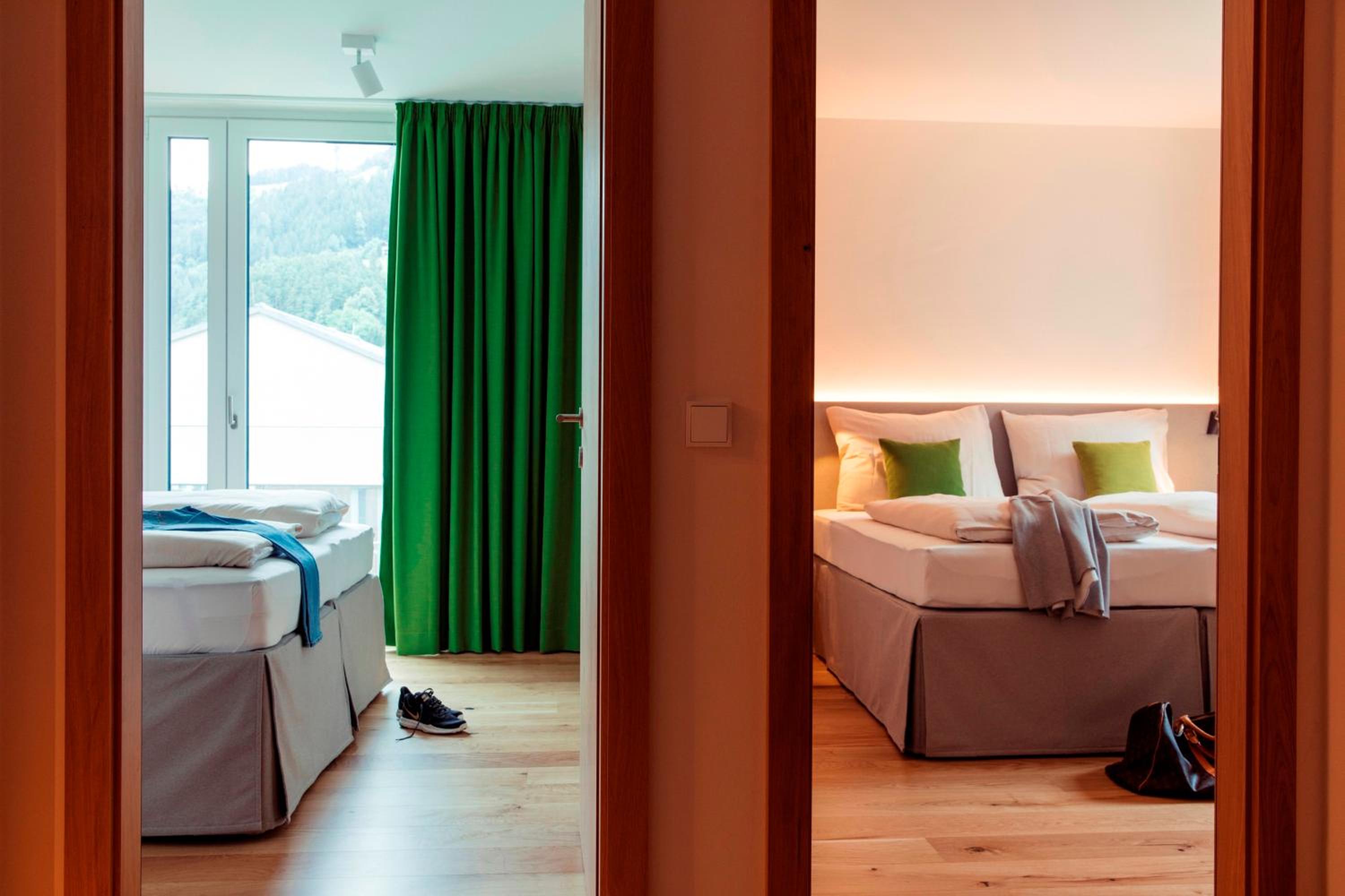 Deluxe Two-Bedroom Apartment with Balcony or Terrace - Photo 1