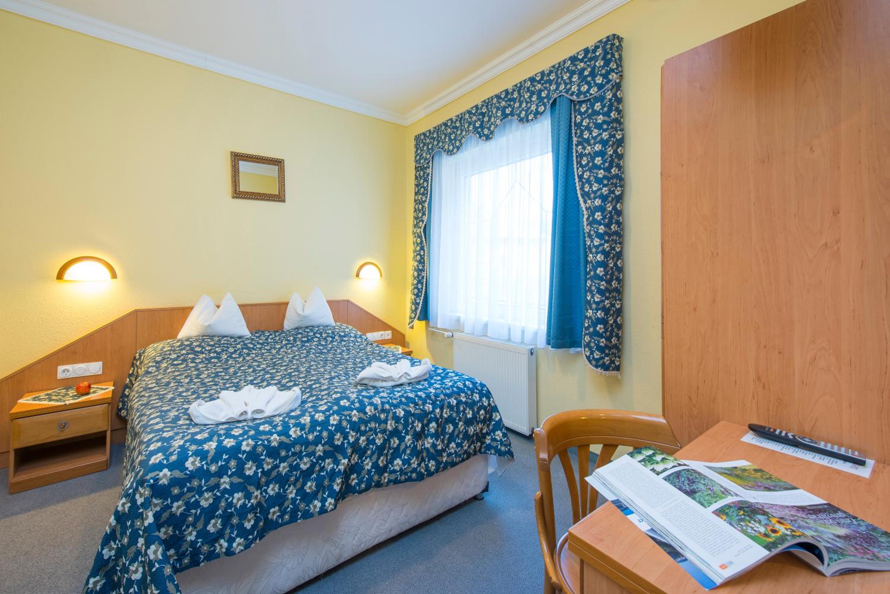 Standard Apartment - Photo 2