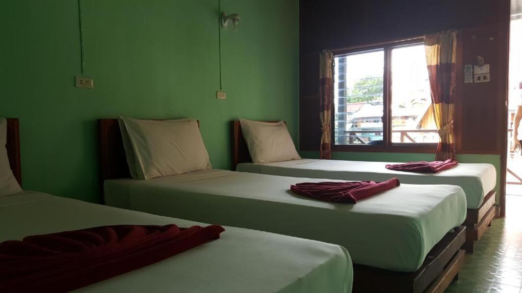 Triple Room with Air Conditioning photo 1