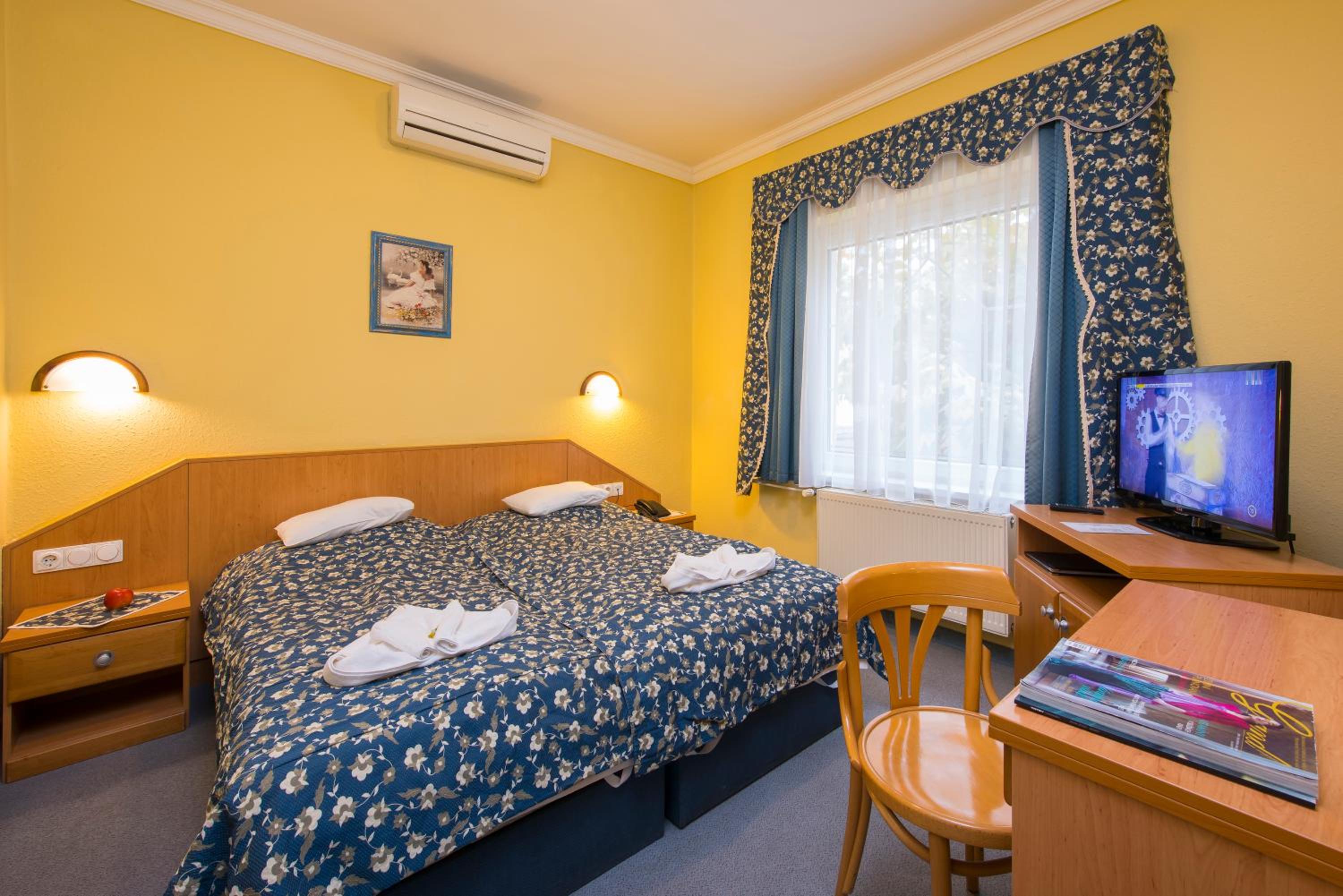 Superior Queen Room