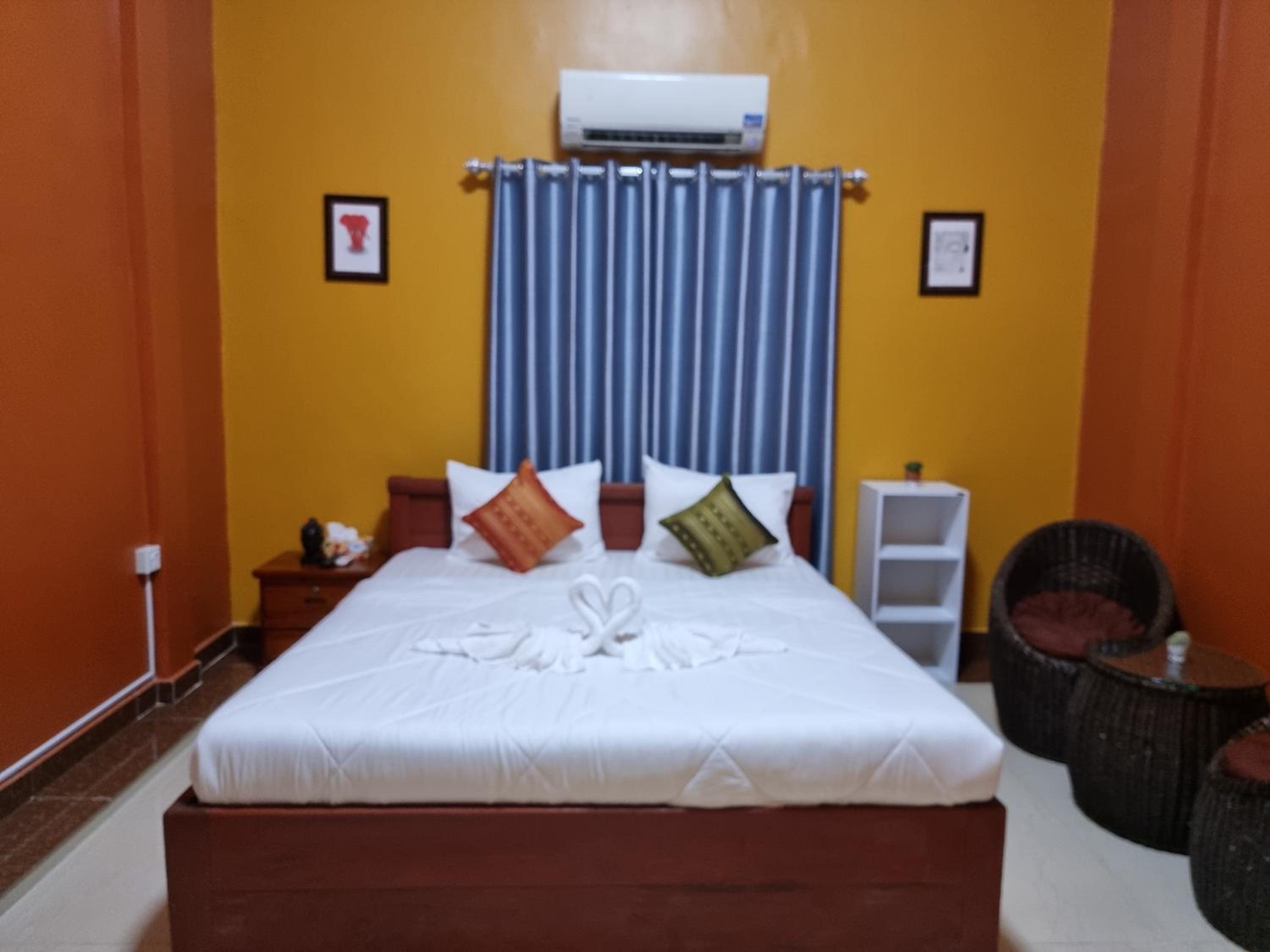 Queen Room - Photo 32