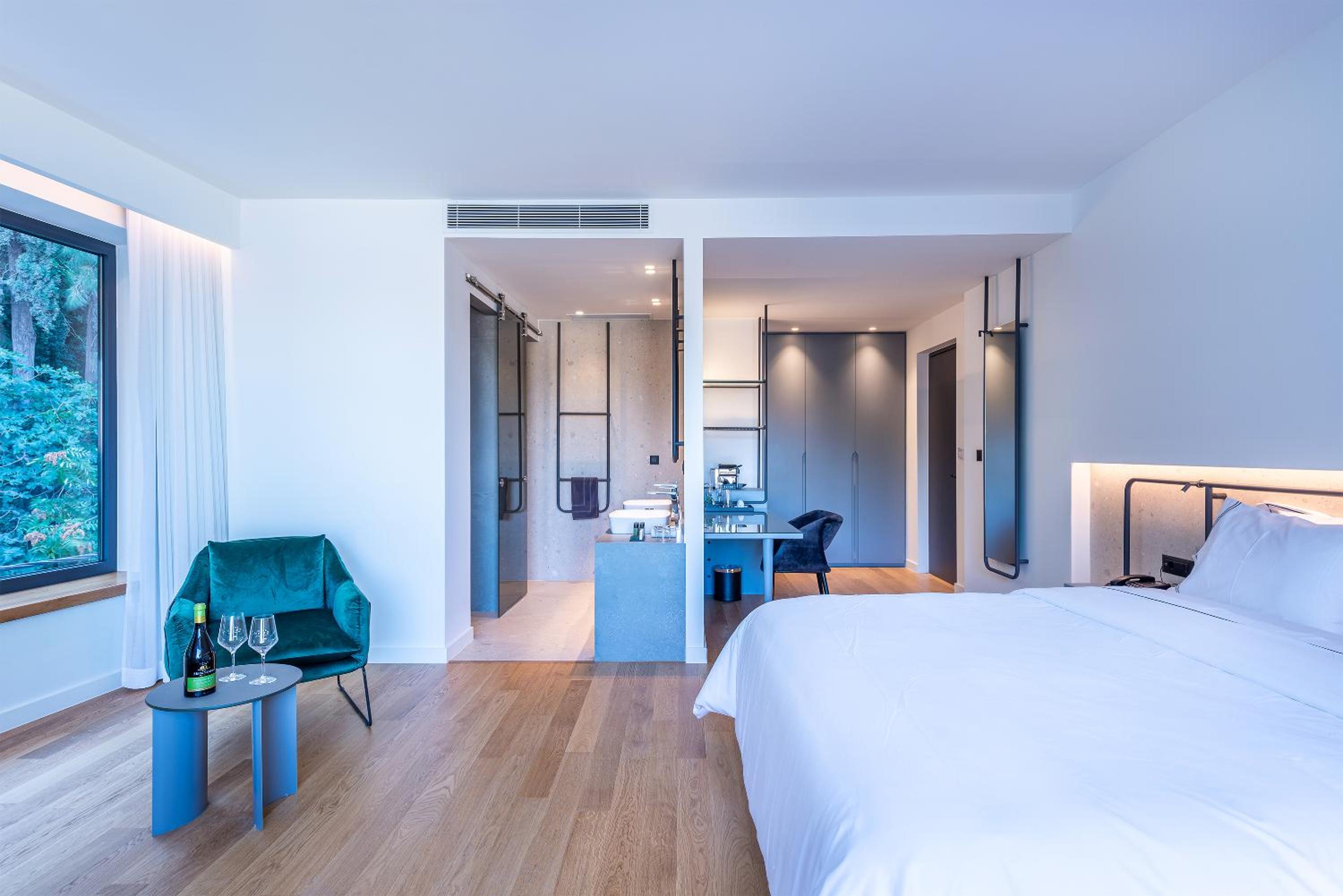 Junior Suite with Sea View photo 3