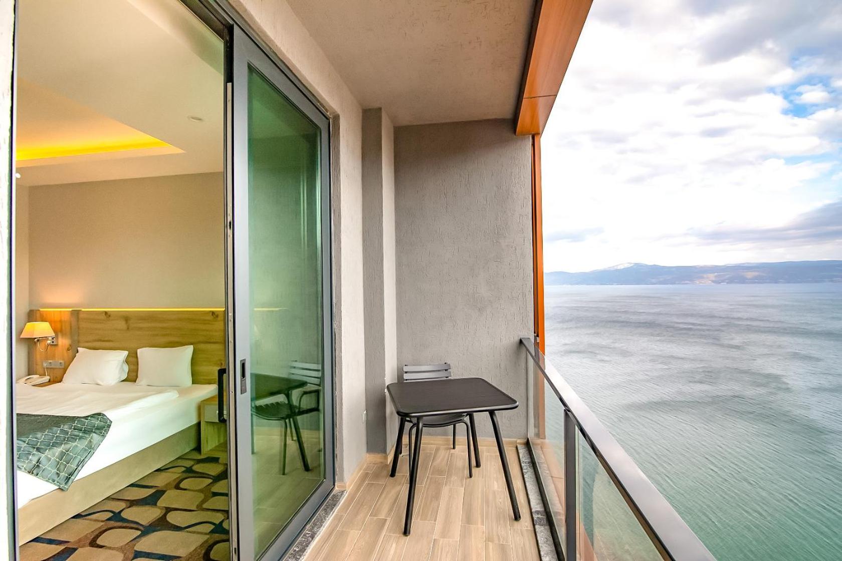 Deluxe Double or Twin Room with Sea View - Photo 2