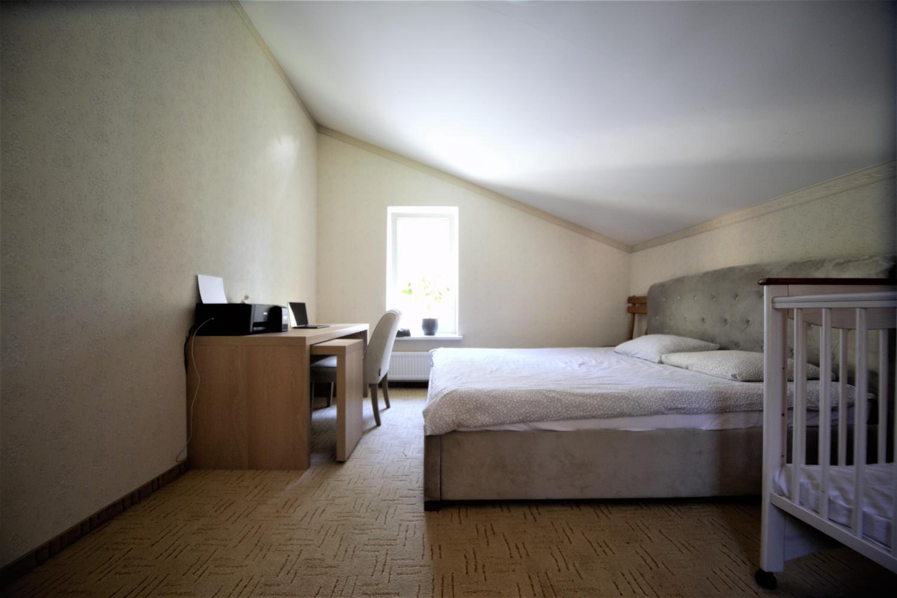 Two-Bedroom House - Photo 11