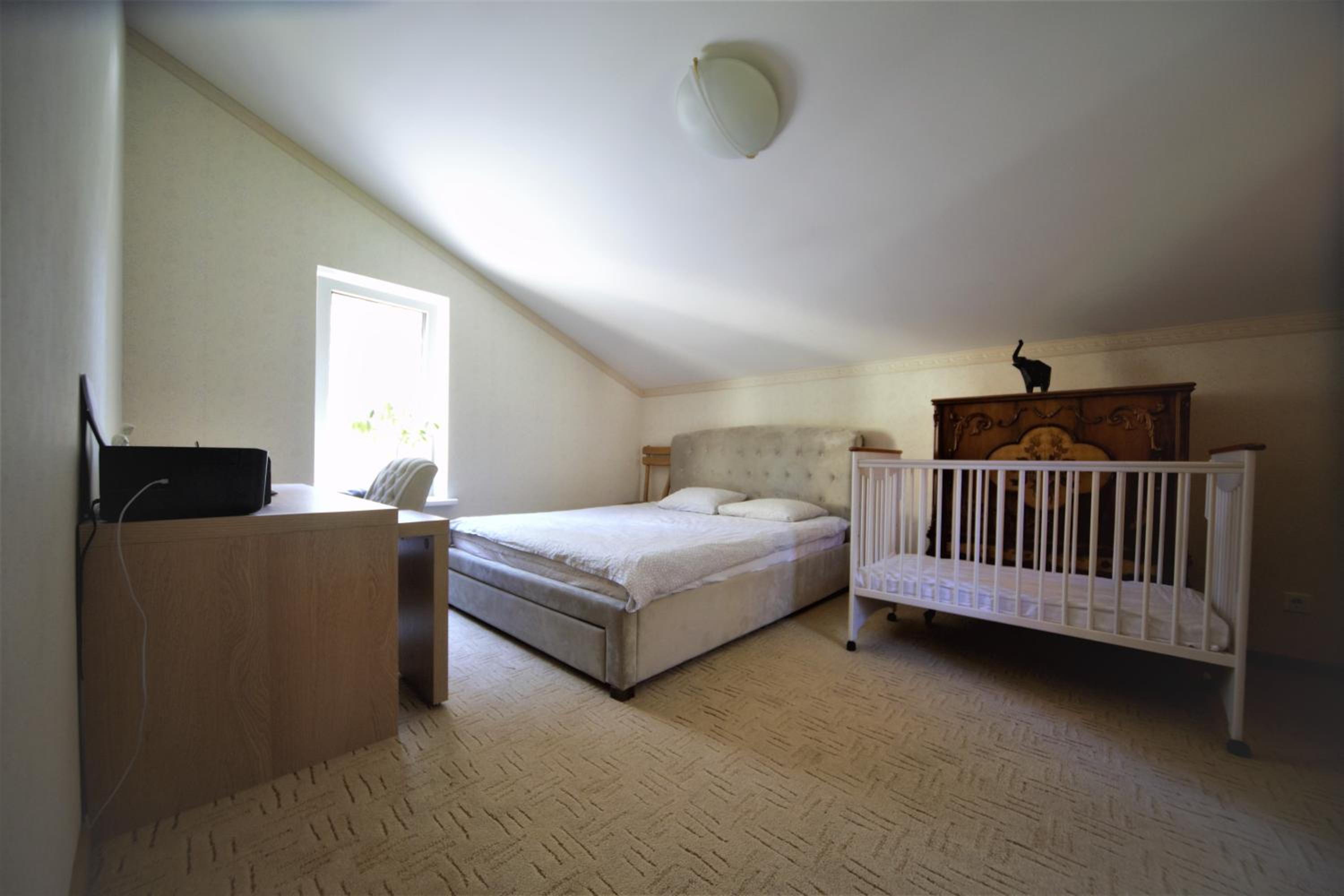 Two-Bedroom House - Photo 12