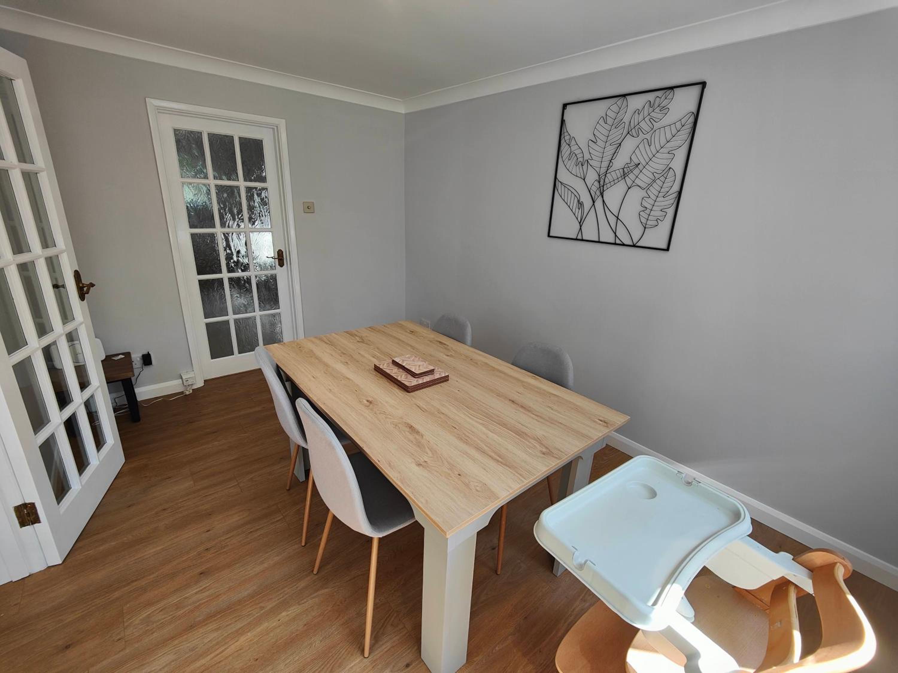 Four-Bedroom House photo 2