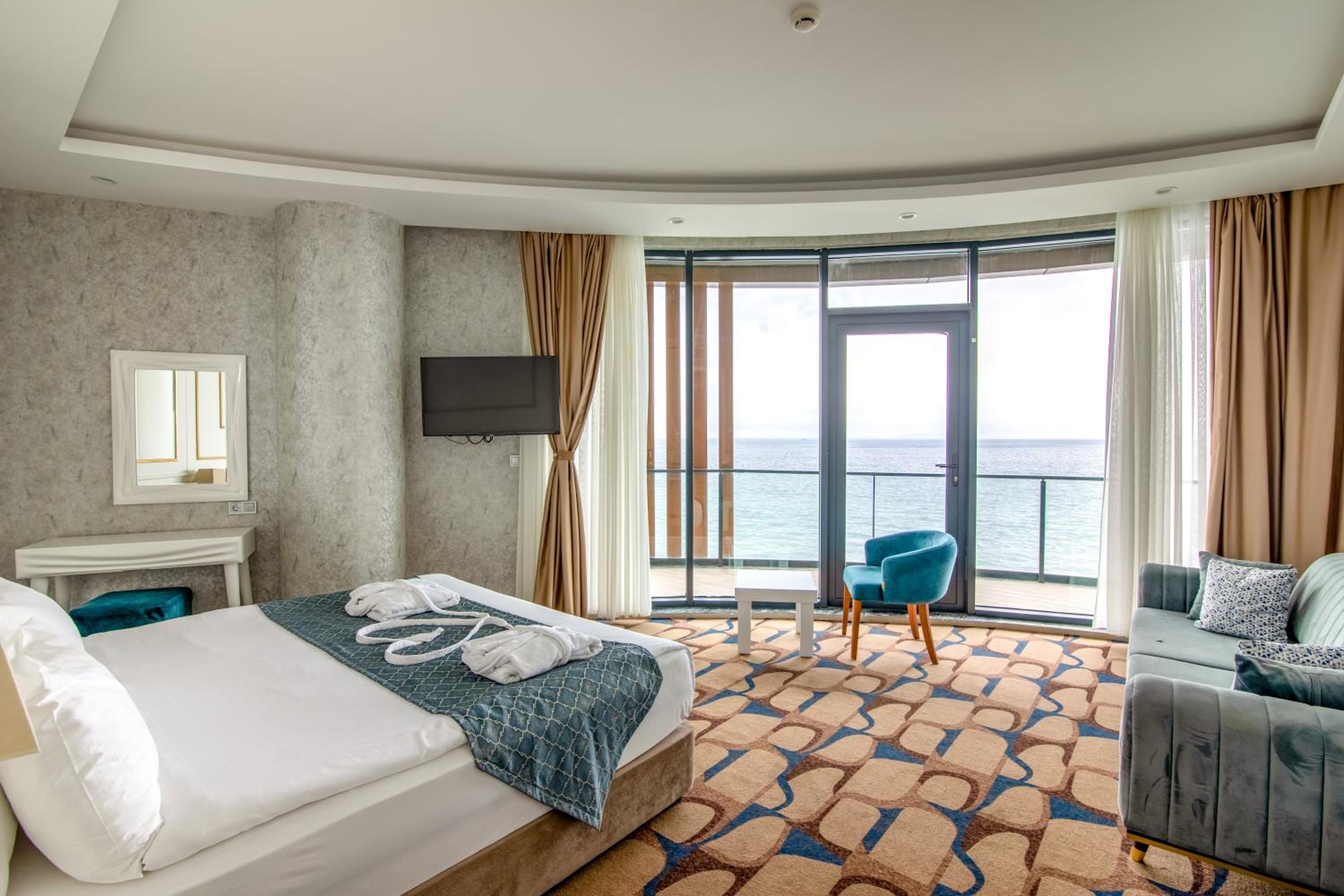King Room with Sea View - Photo 7