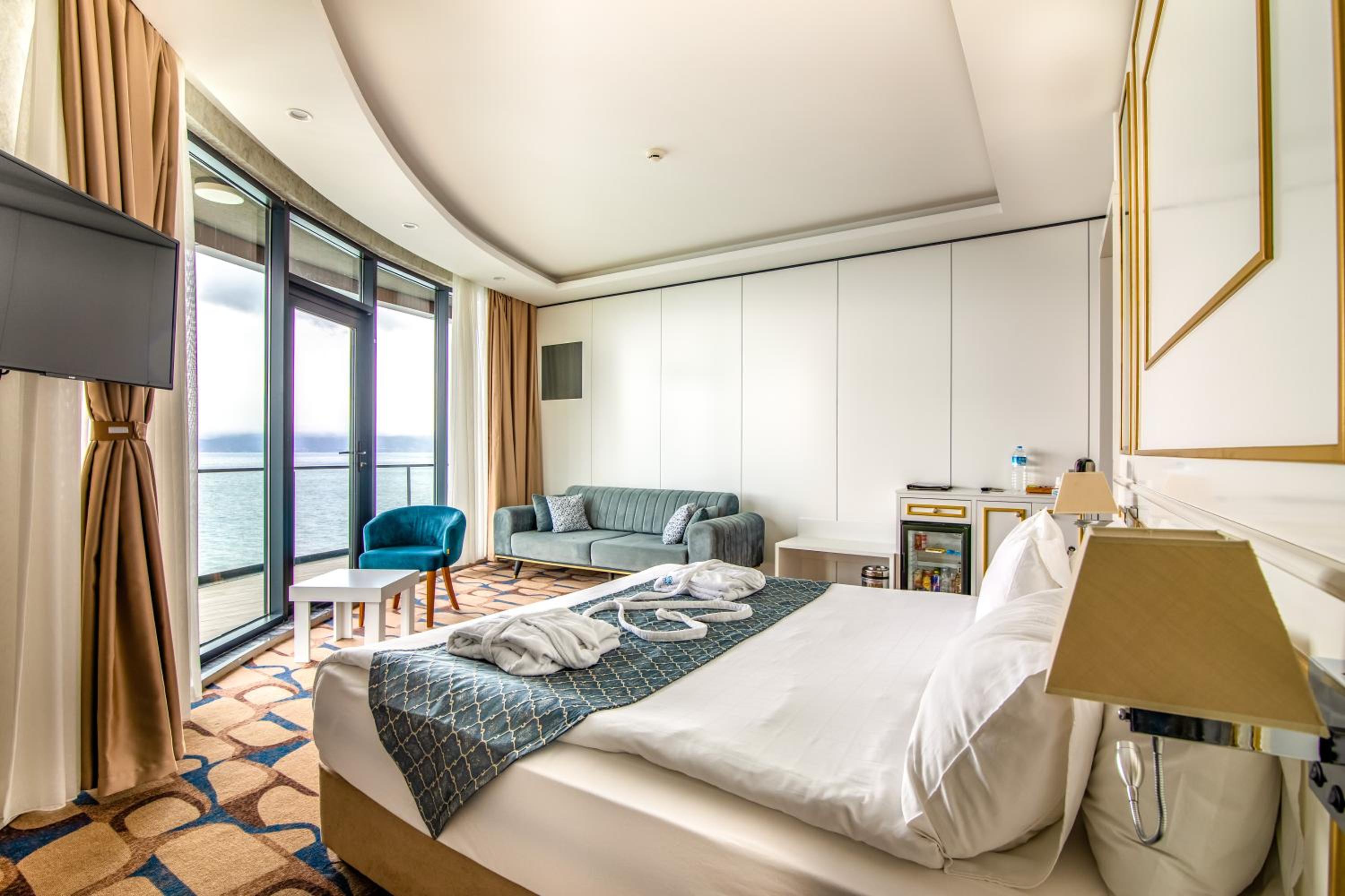 King Room with Sea View - Photo 6