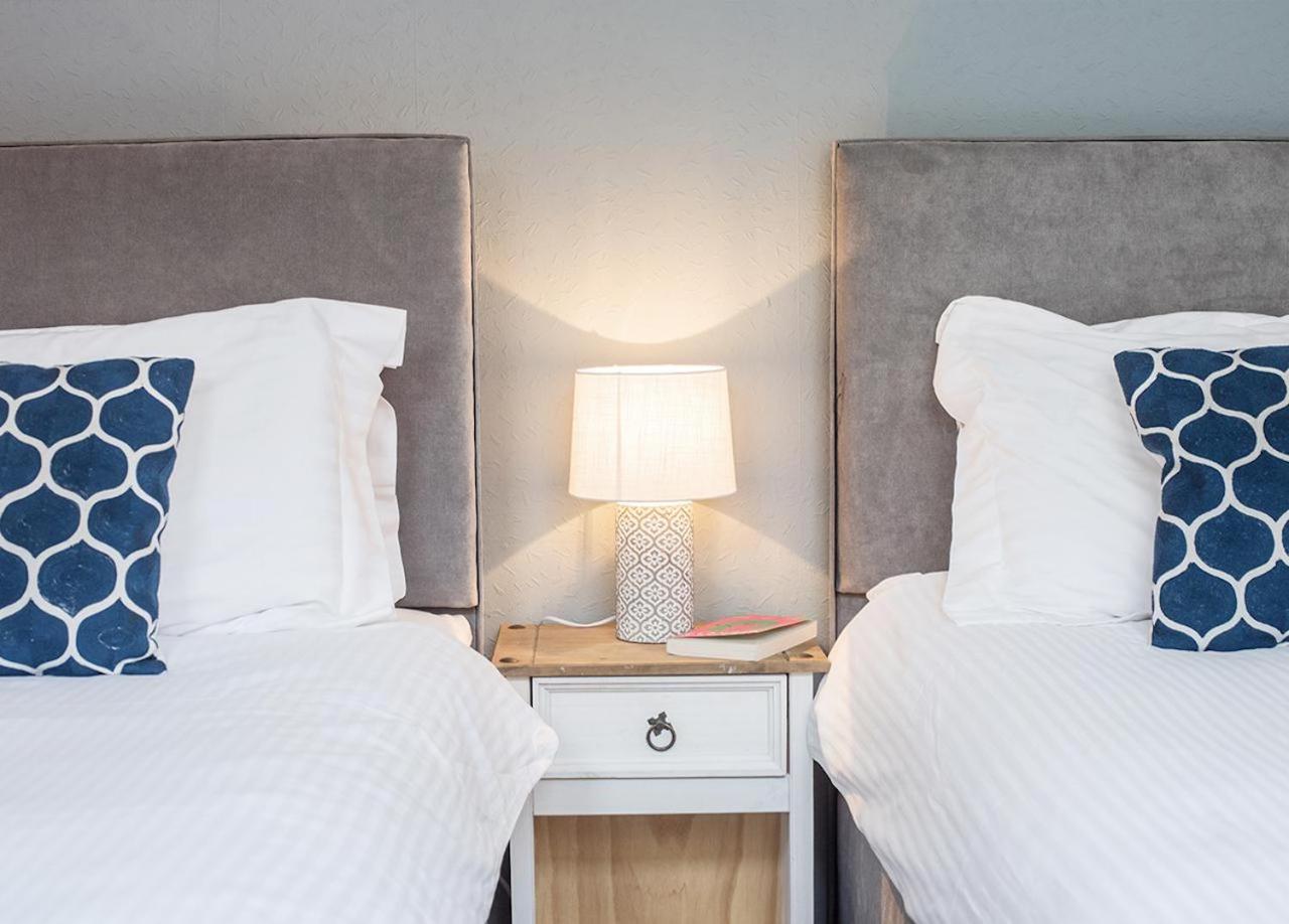 Economy Twin Room photo 1