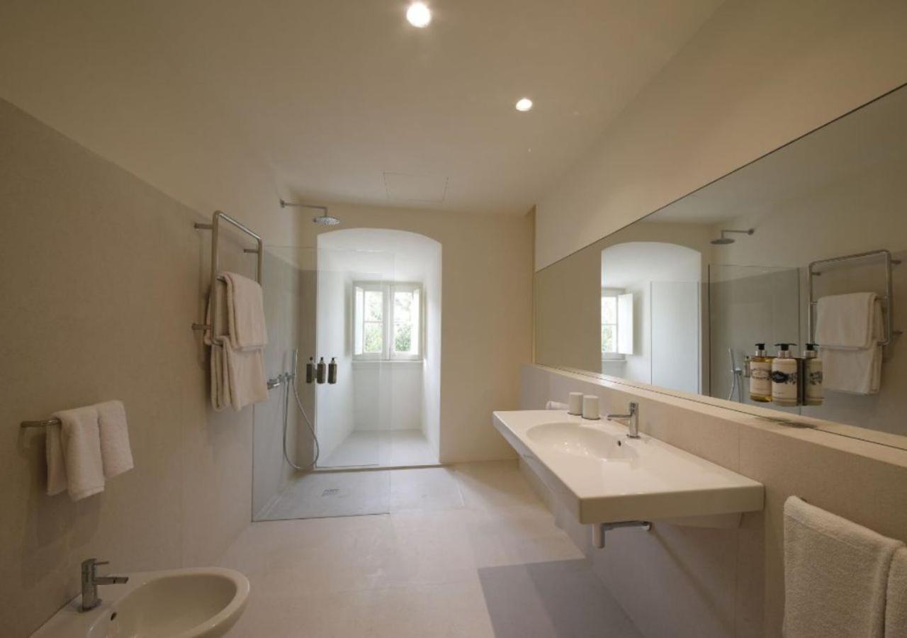 Twin Room with Cloister View - Photo 2