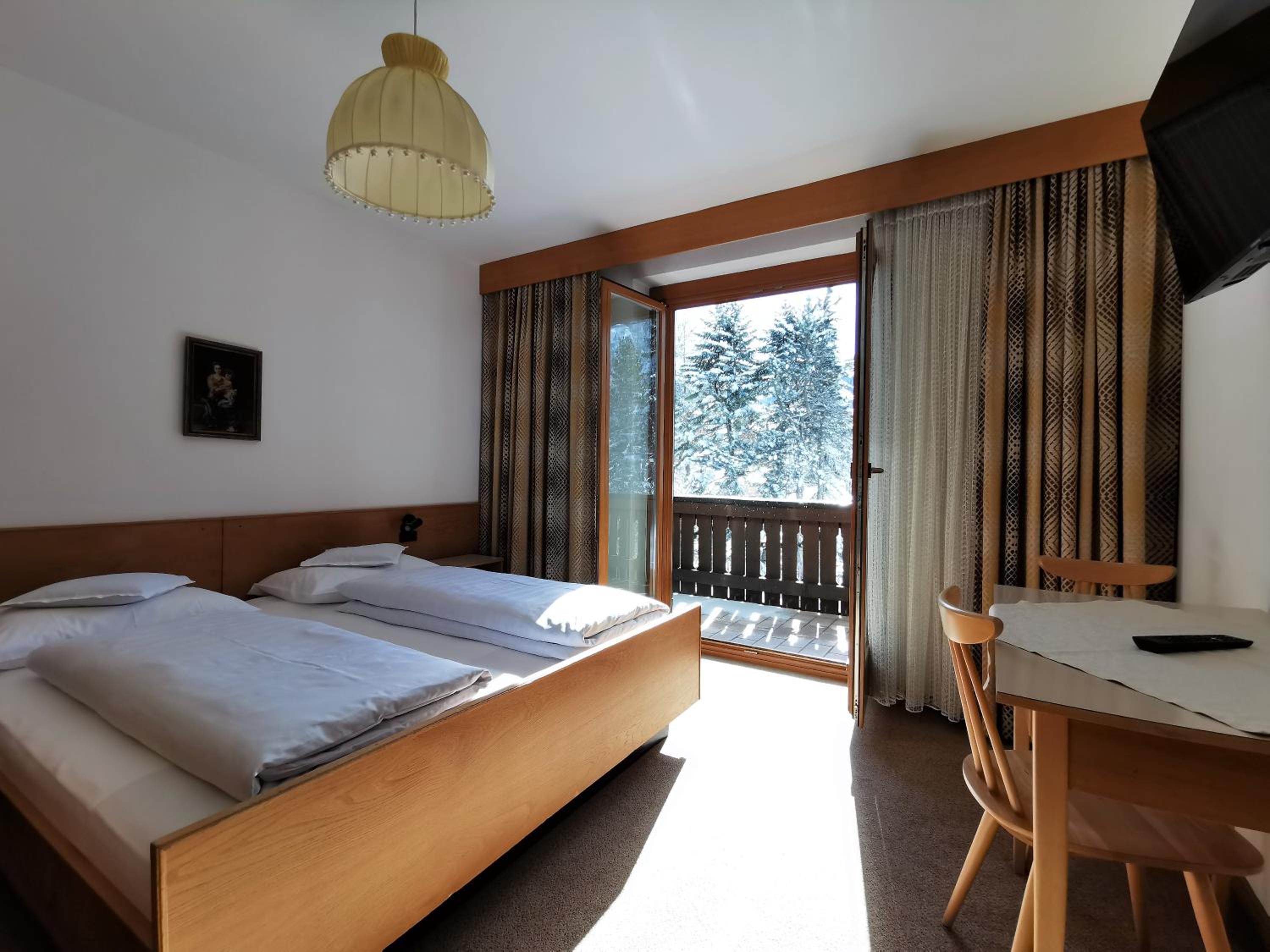 Standard Double Room photo 2