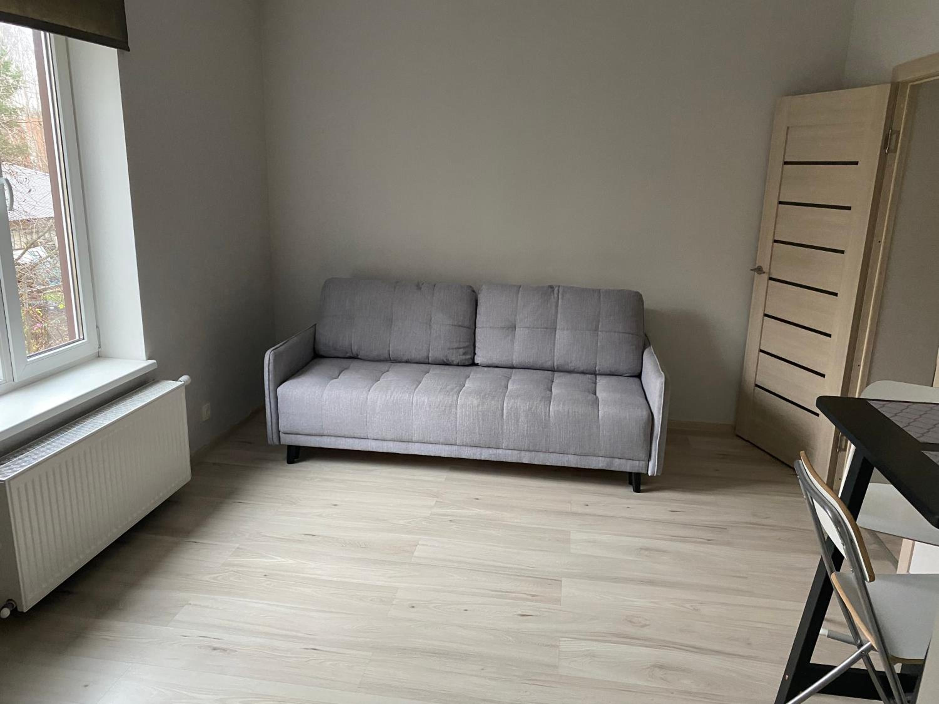 One-Bedroom Apartment - Photo 12