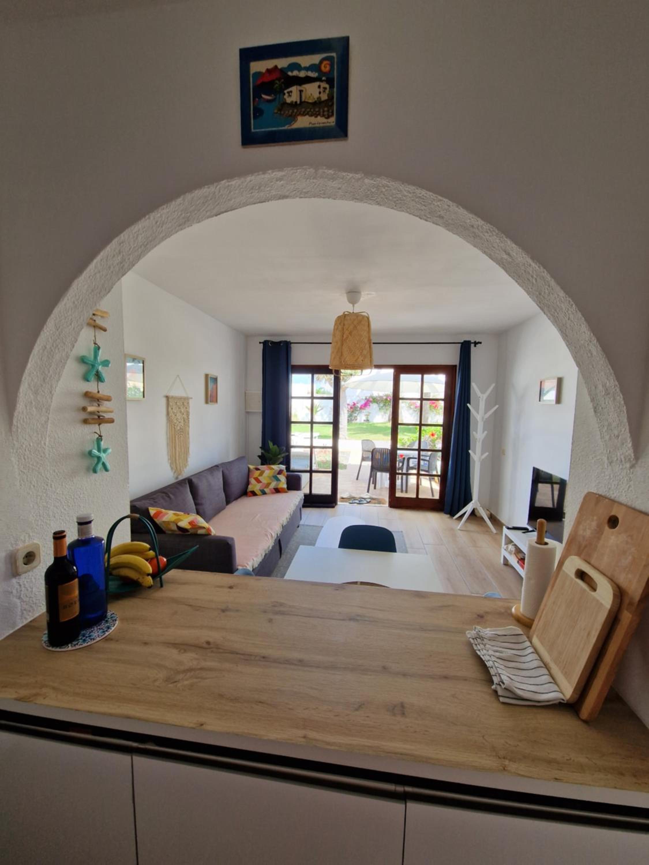One-Bedroom Apartment photo 3