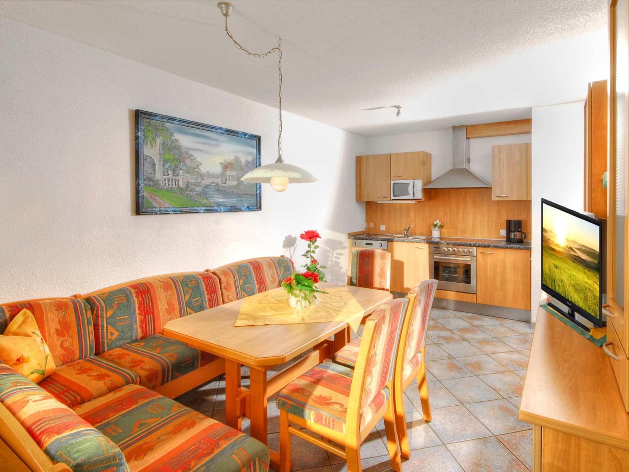 Superior Three-Bedroom Apartment photo 2