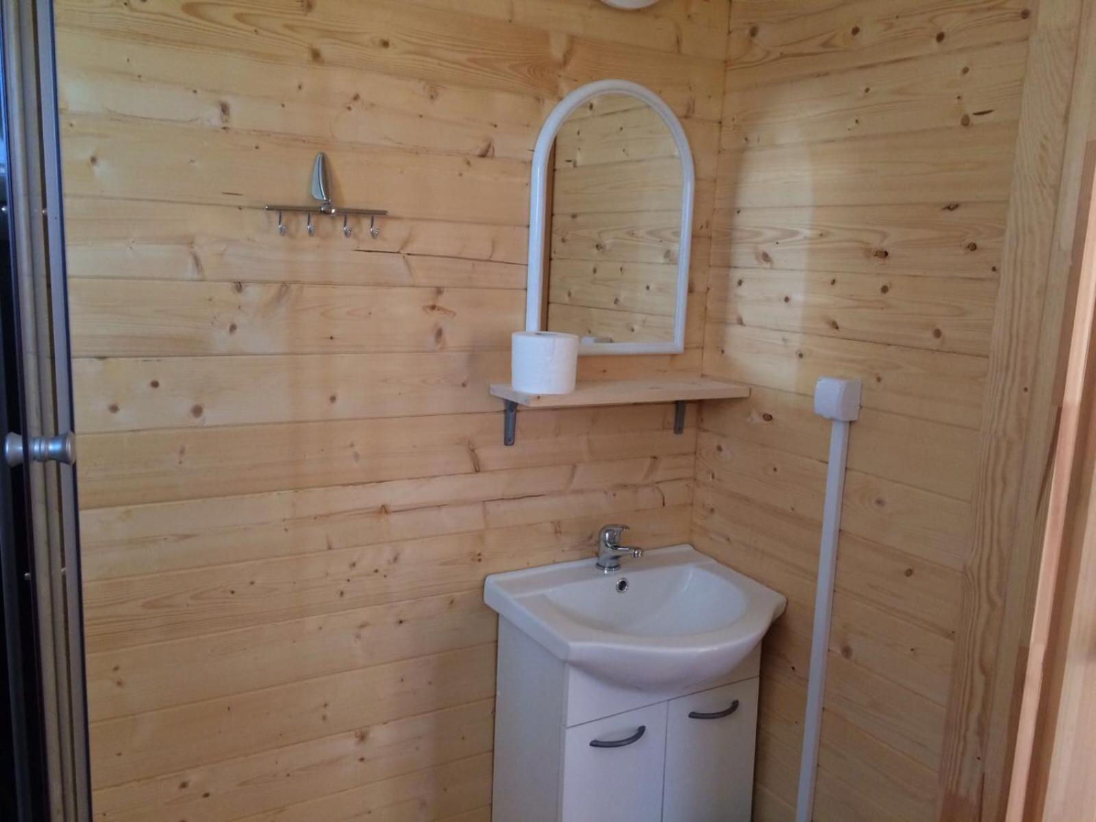 One-Bedroom Chalet - Photo 5